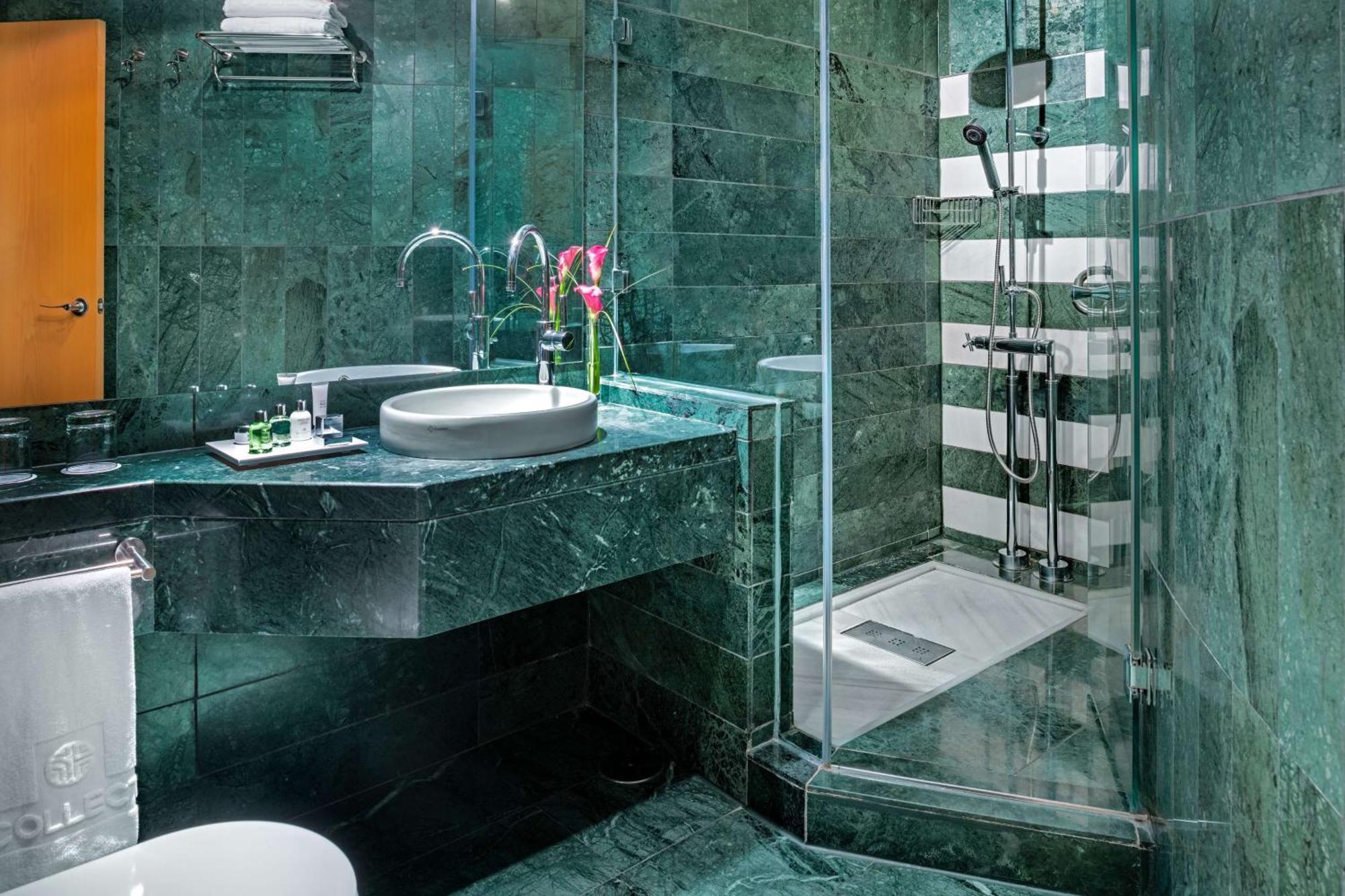 Superior Room with Courtyard View,1636738859:JPEG