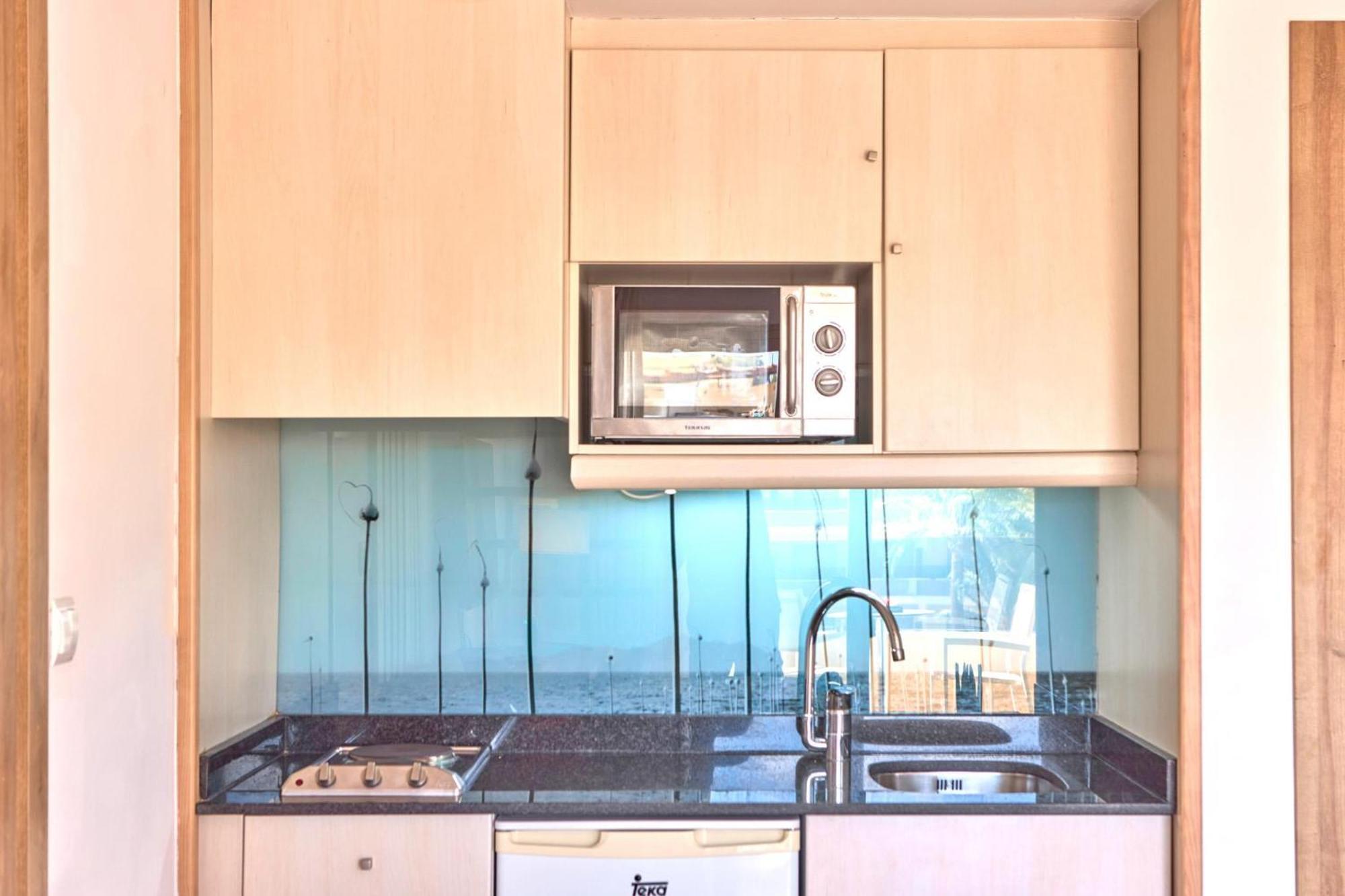 One-Bedroom Penthouse Suite,1638476841:JPEG