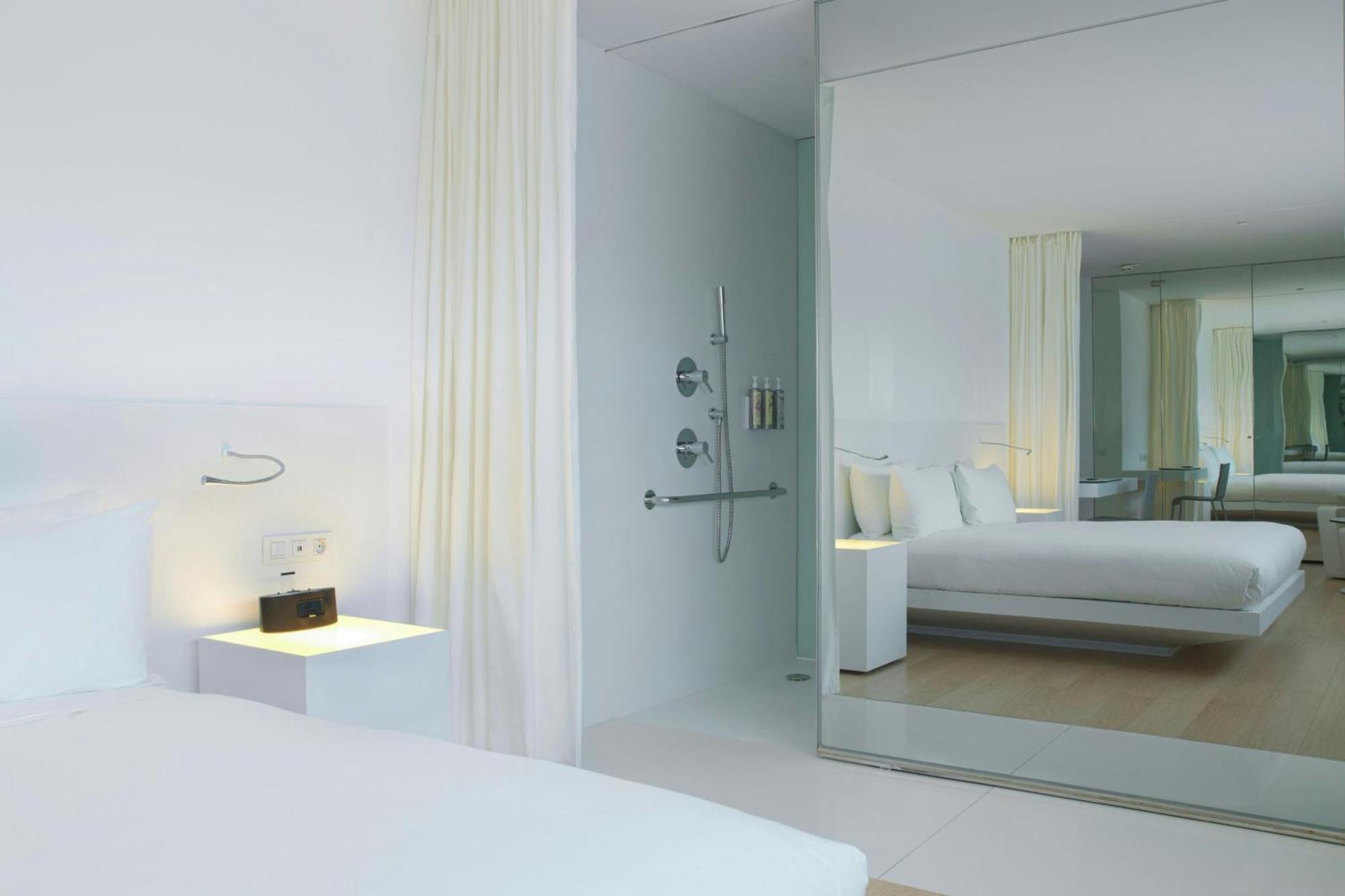 Junior King Suite City View
