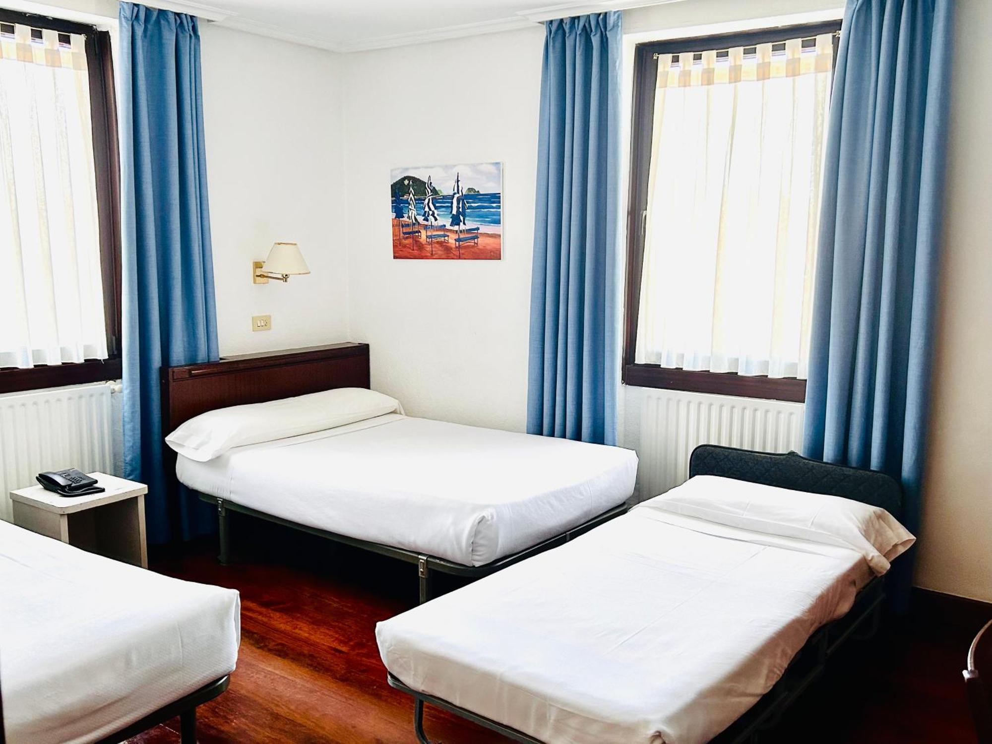 Double or Twin Room with Extra Bed (2 Adults + 1 Child),1555943701:JPEG