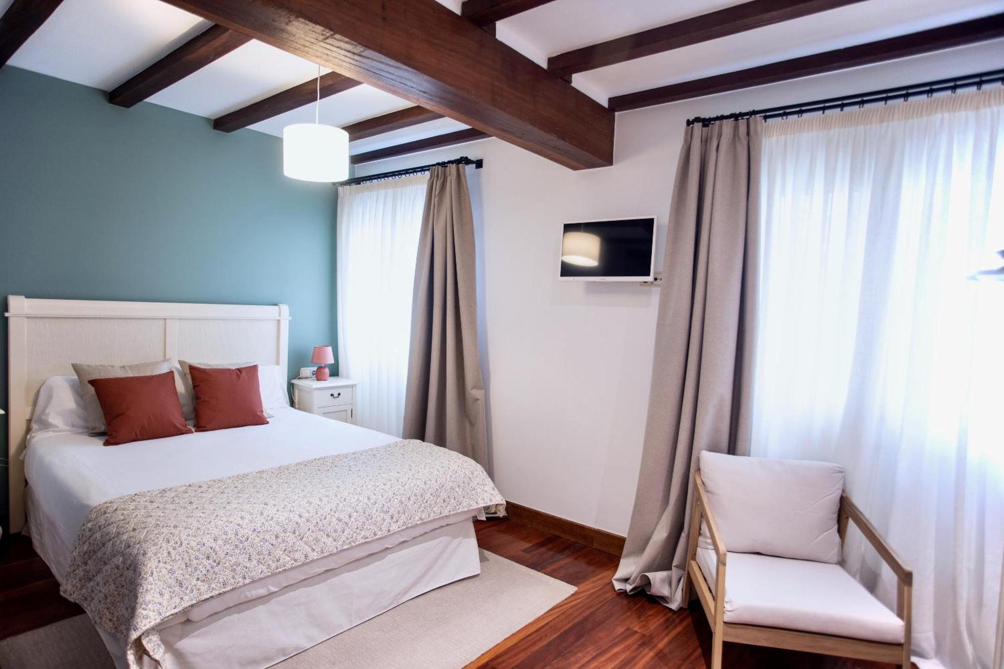 Double Room Mountain View