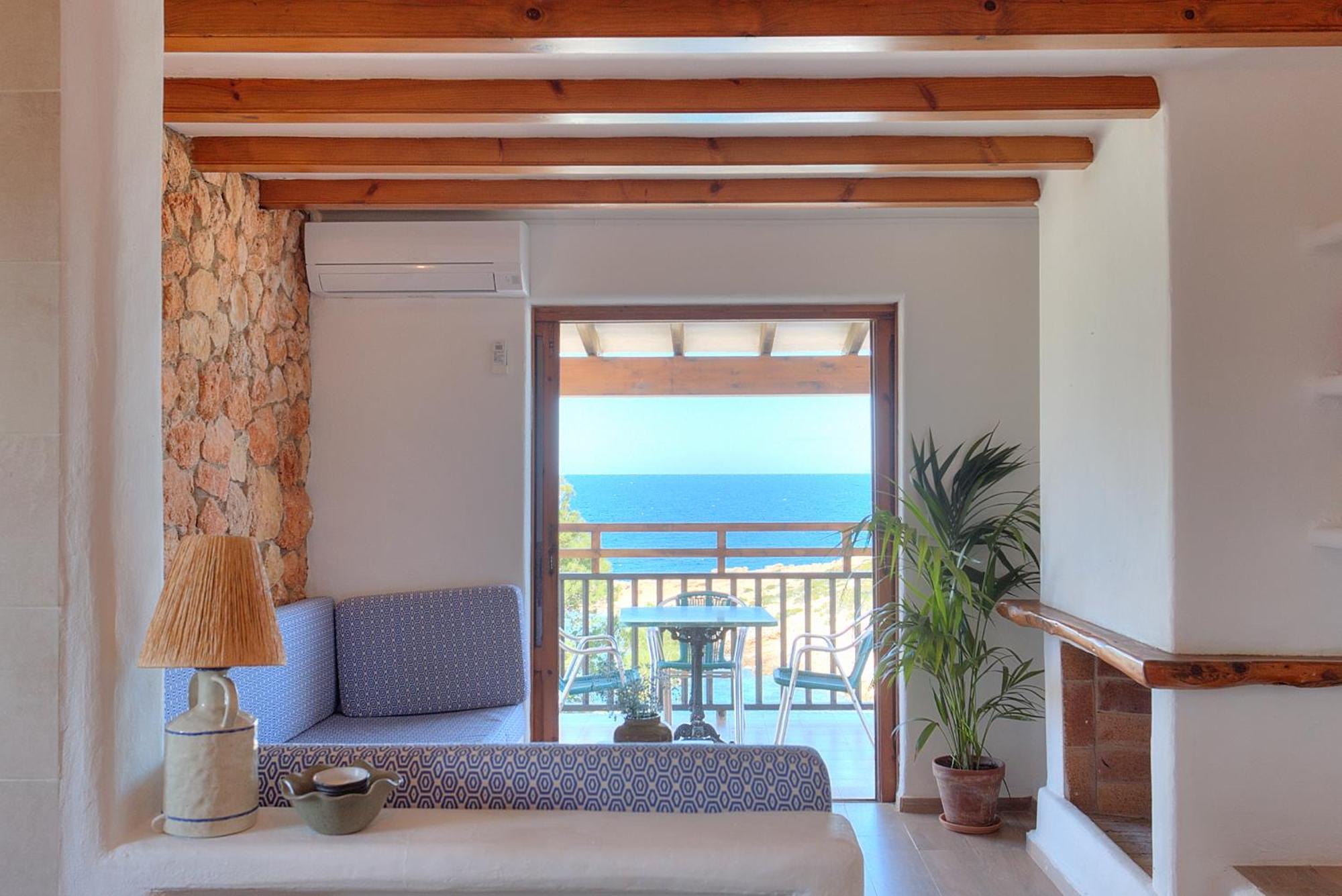 Two-Bedroom Apartment Sea View