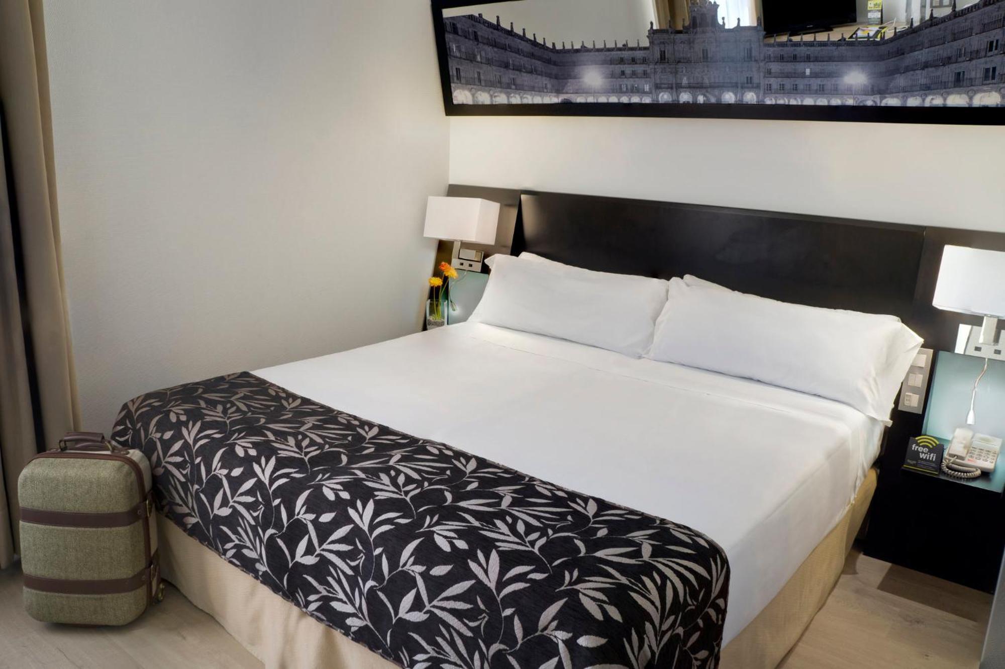 Twin Room,1656170244:JPEG