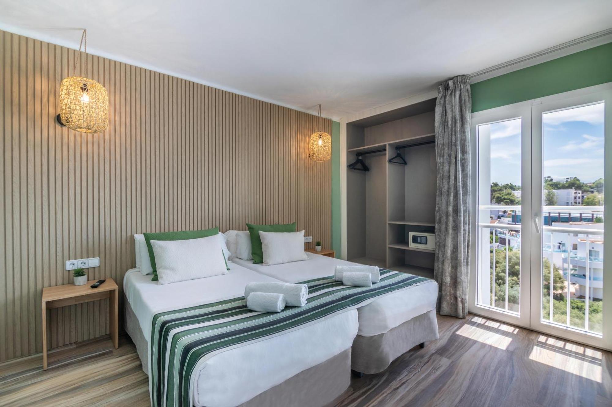 Superior Apartment Pool Direct Access