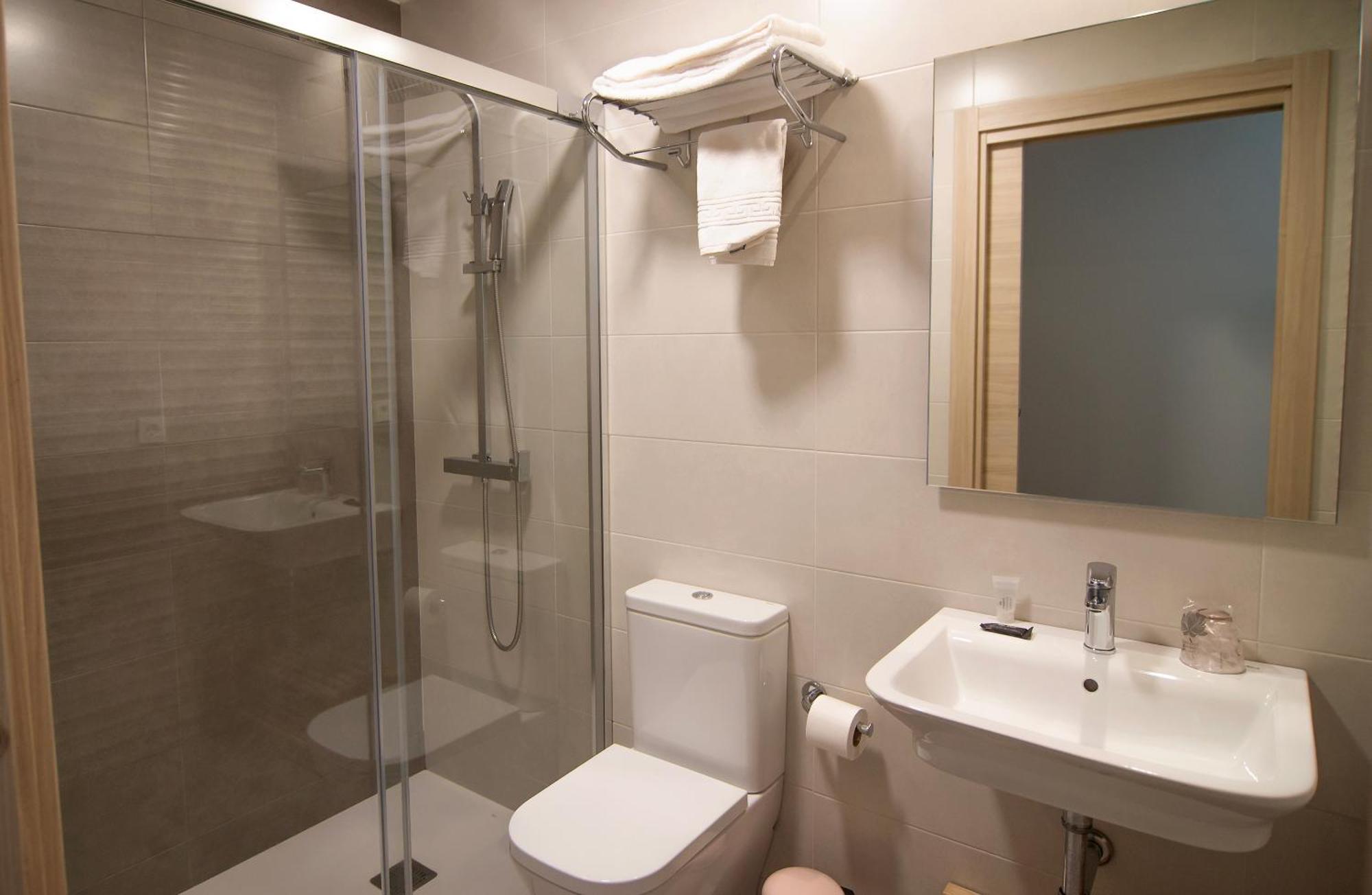Camera Singola con Bagno Privato
