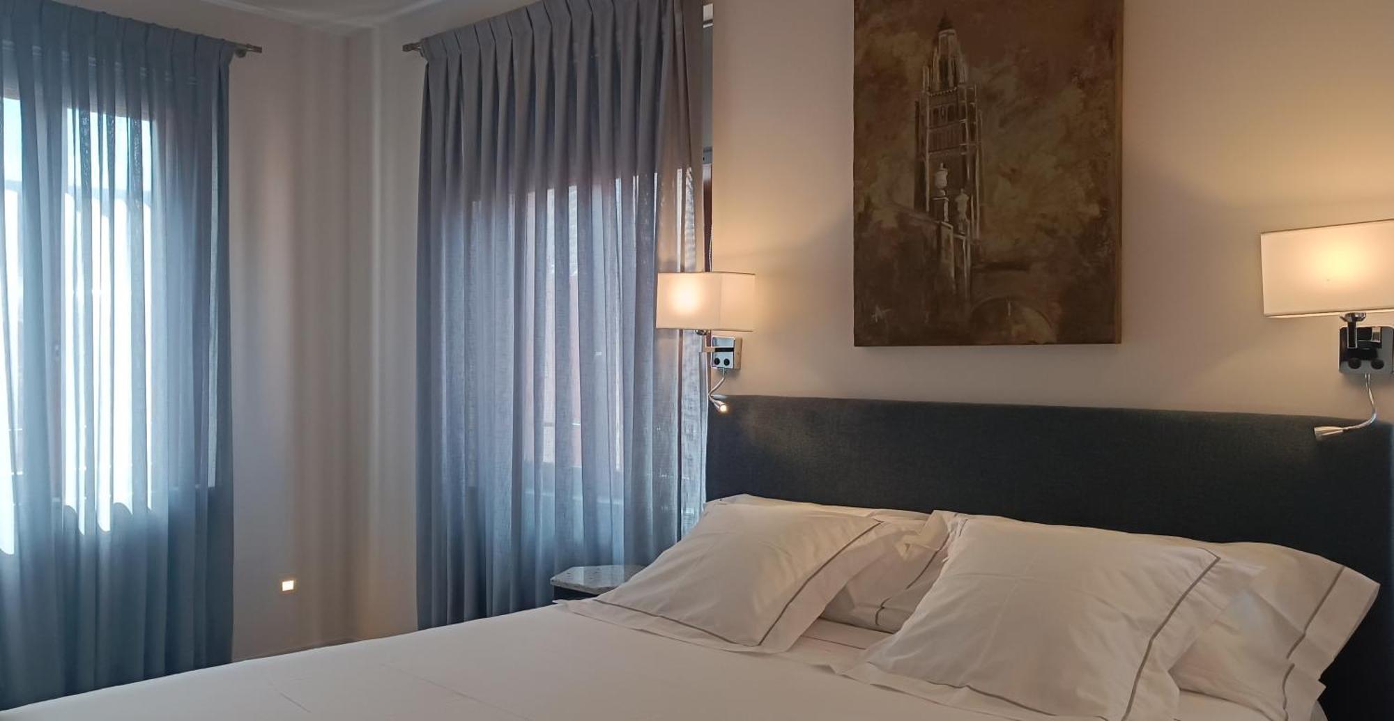 Double Room Private Bathroom