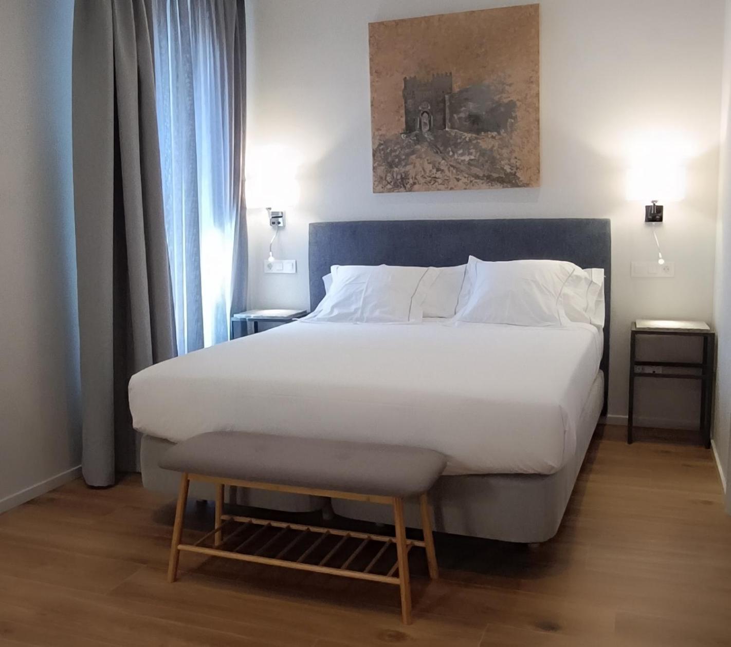 Double Room Private Bathroom