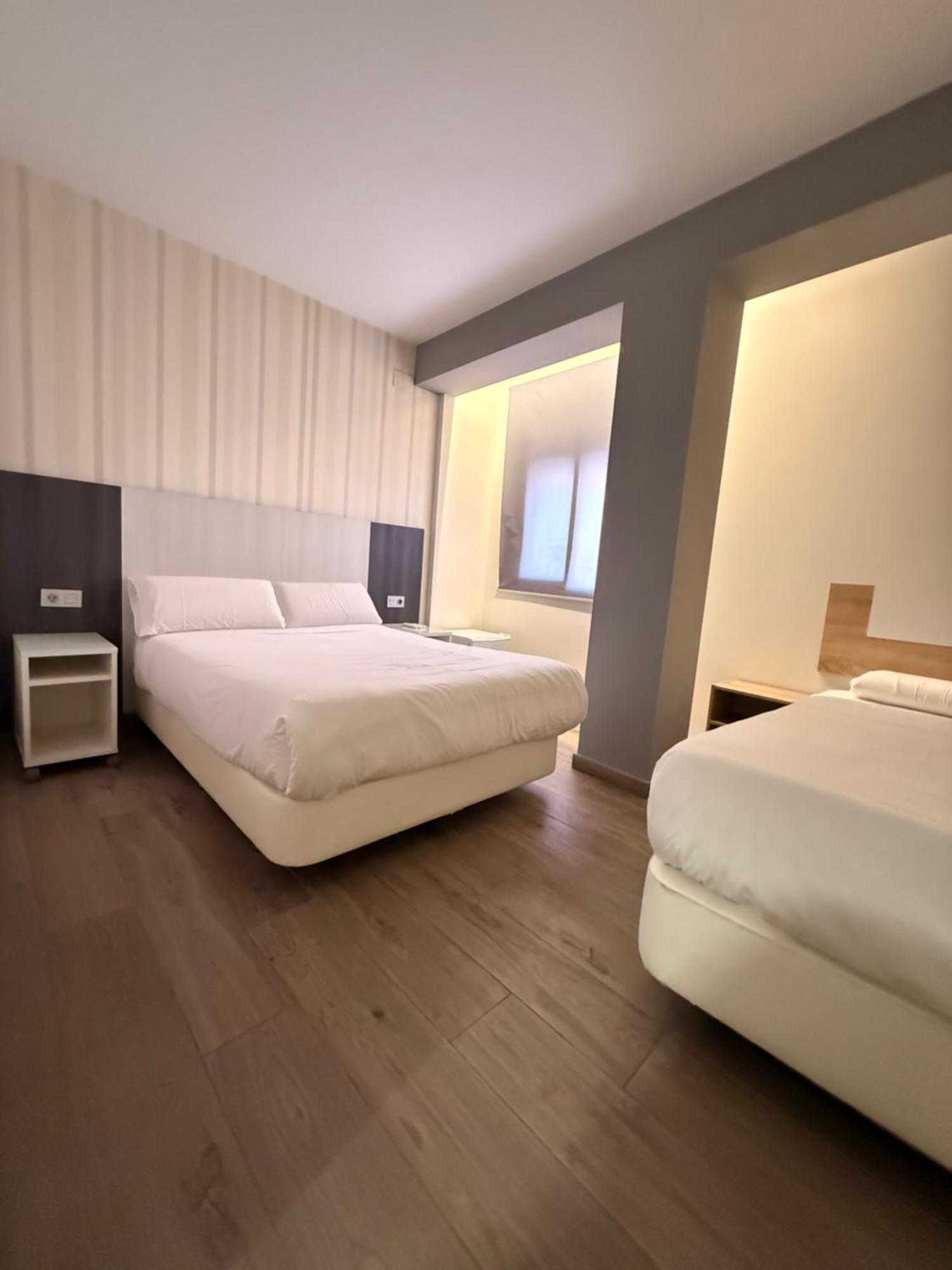 Triple Room with Private Bathroom,1669104926:JPEG