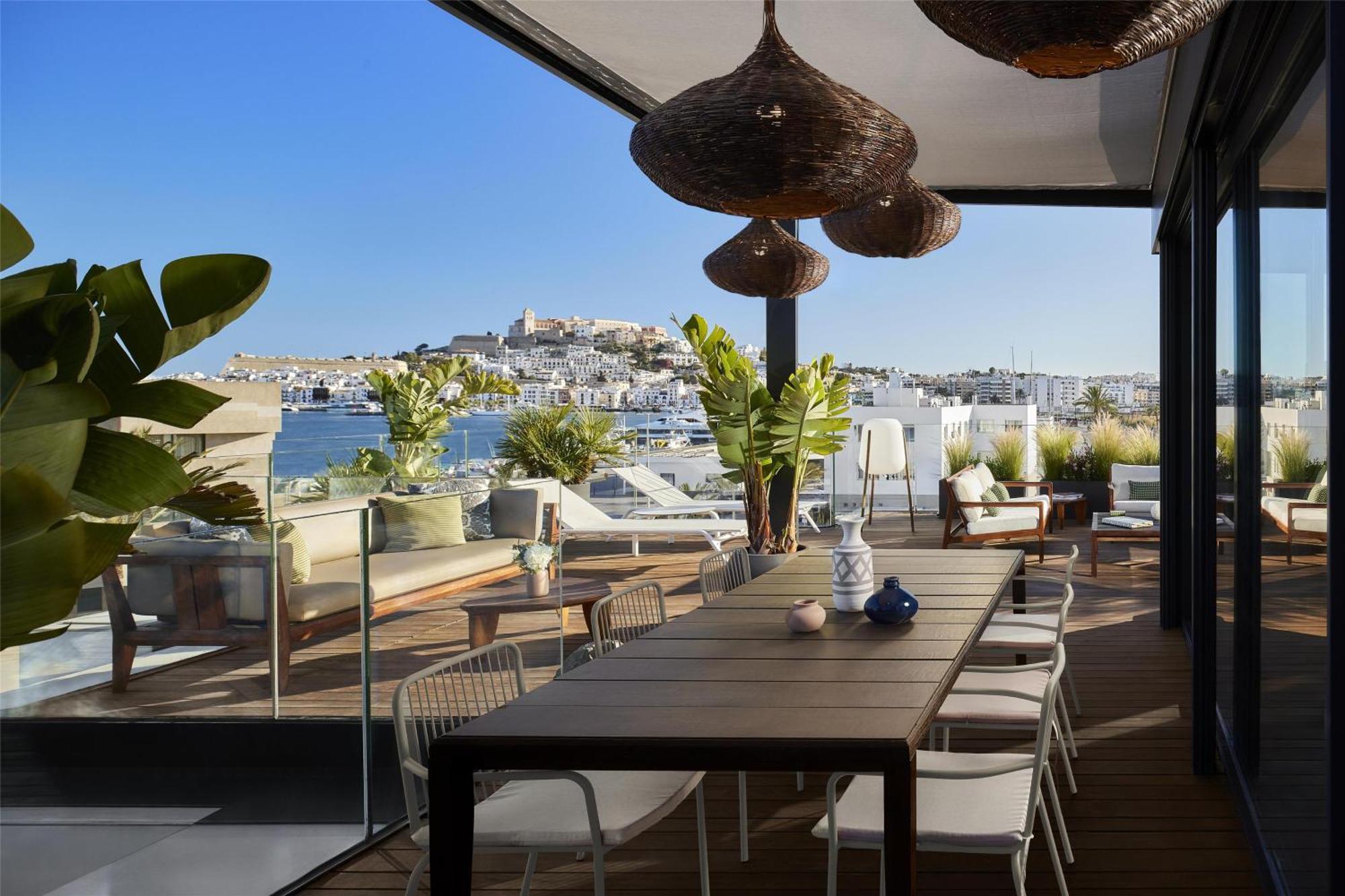 Penthouse Suite Terrace