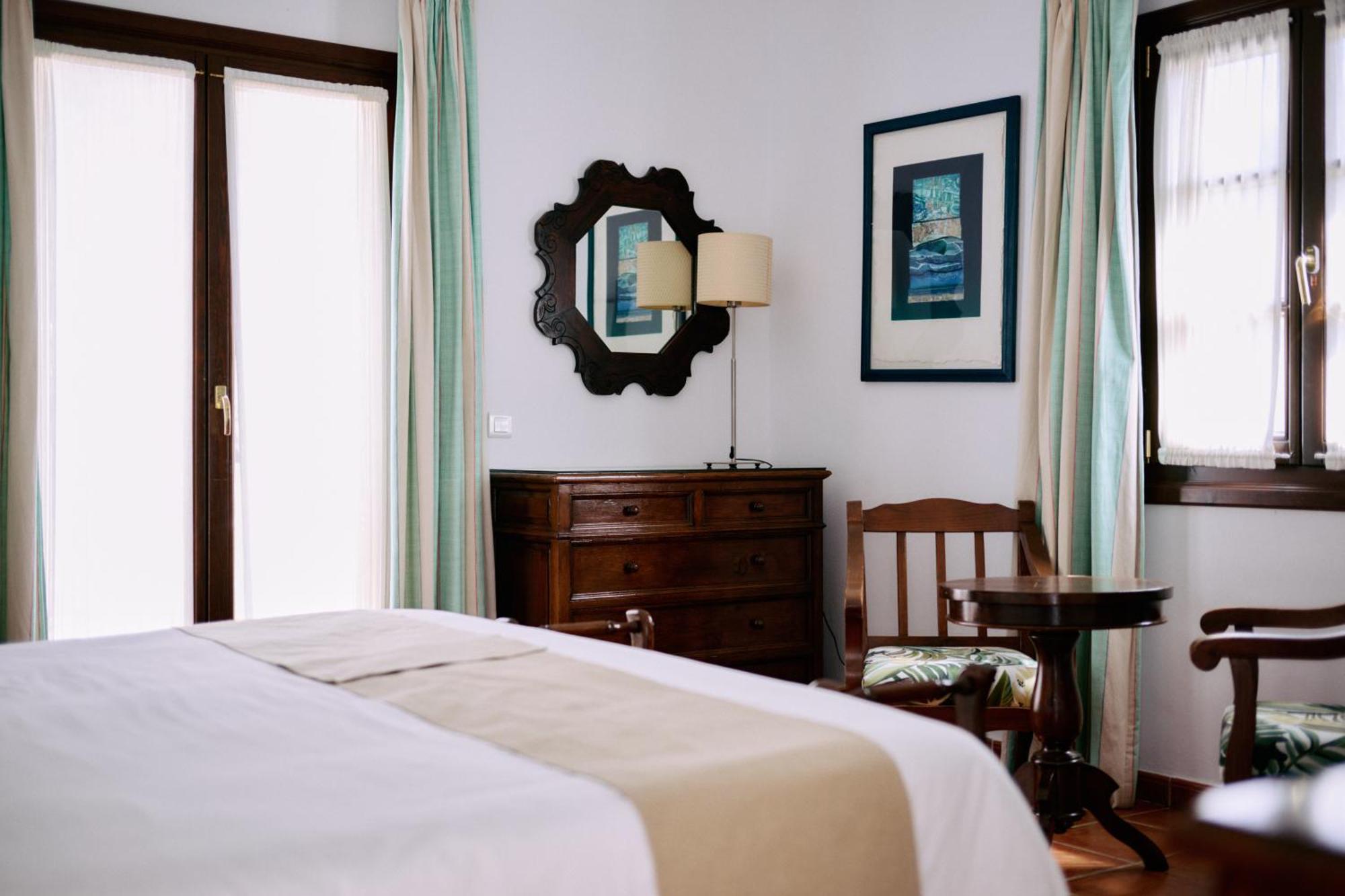 Double Room Mountain View