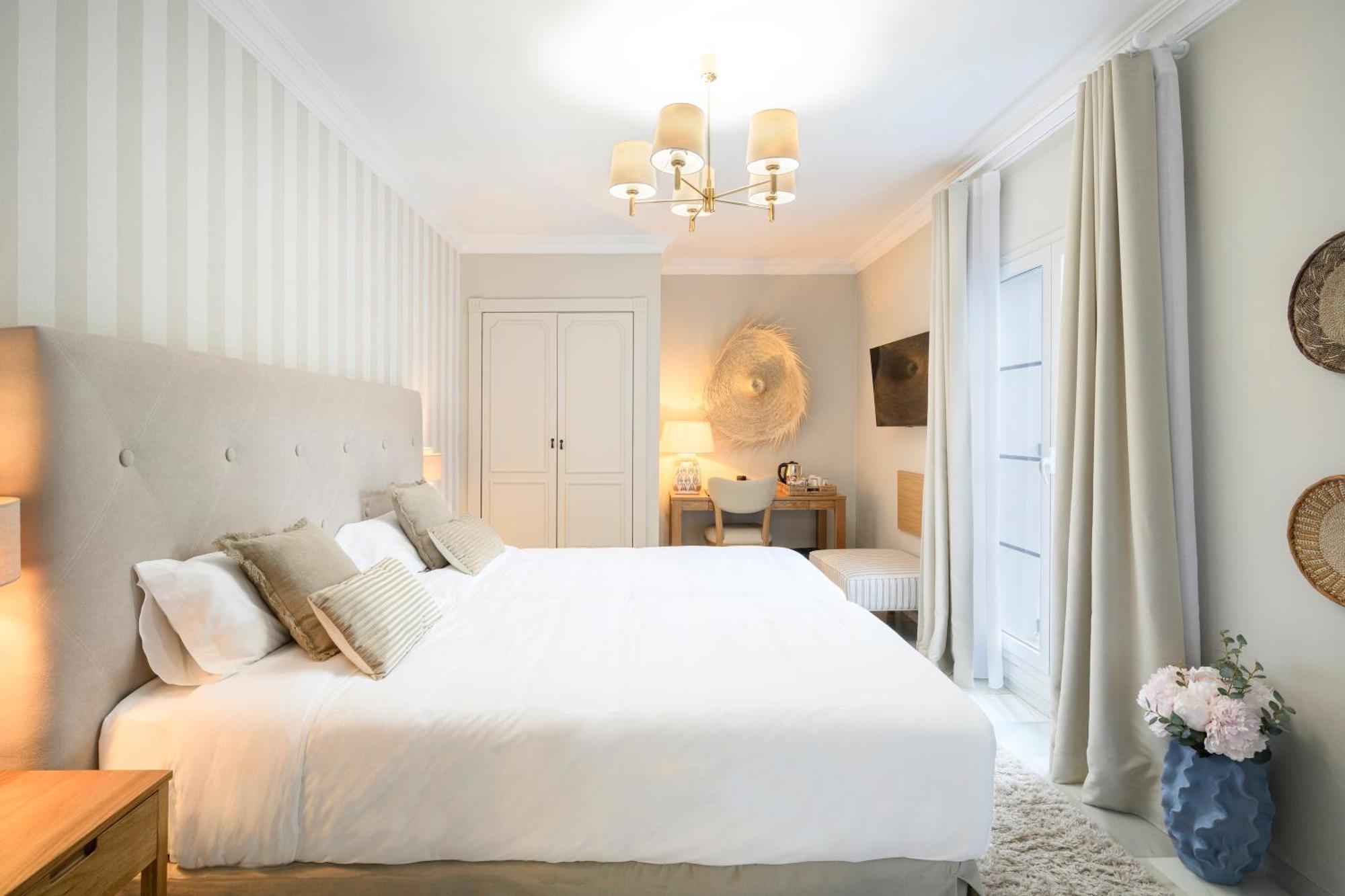 Classic Double or Twin Room