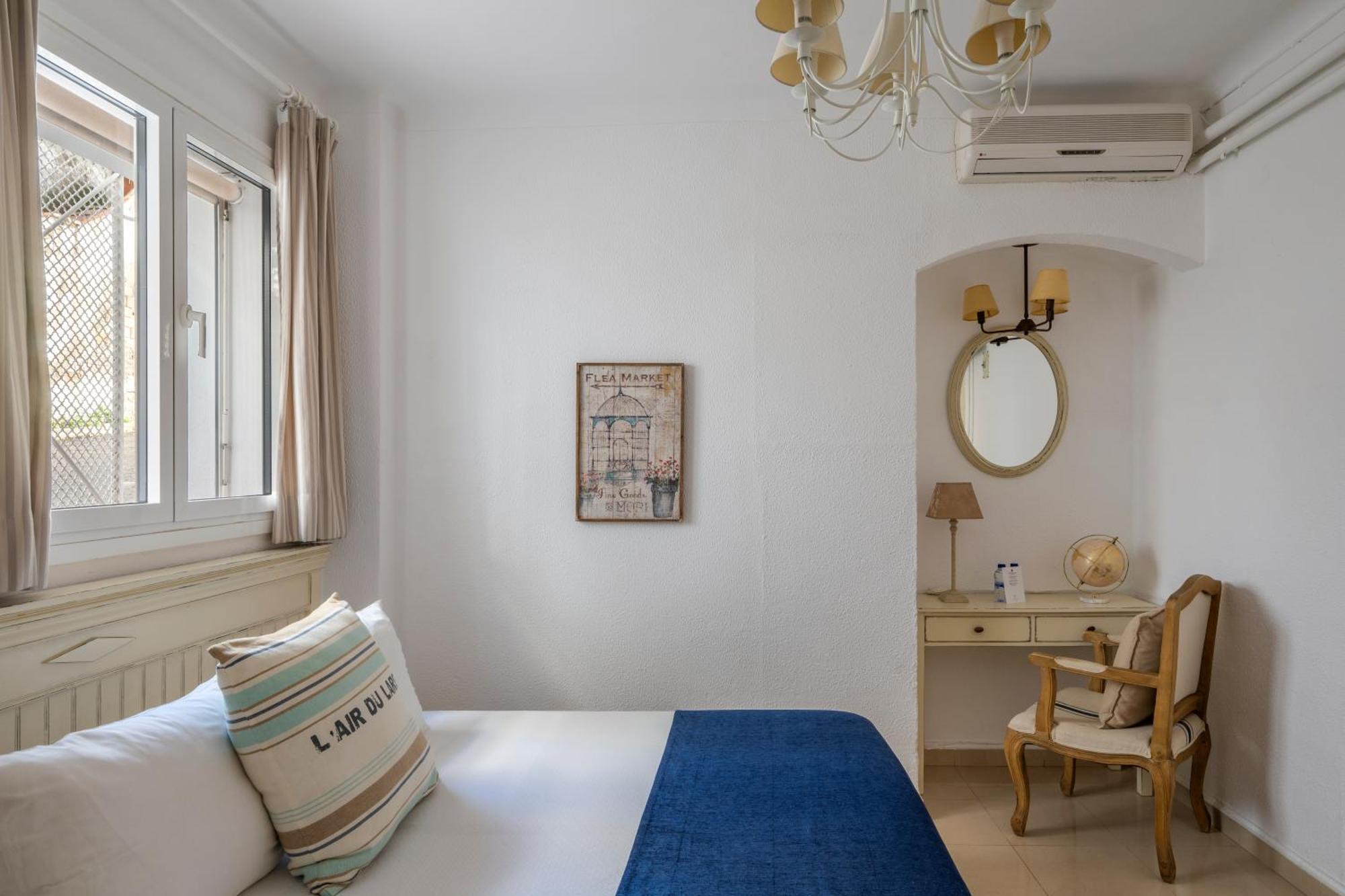 Economy Double or Twin Room