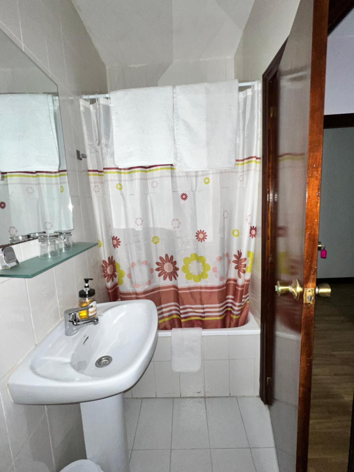 Single Room with Bath,1679584406:JPEG