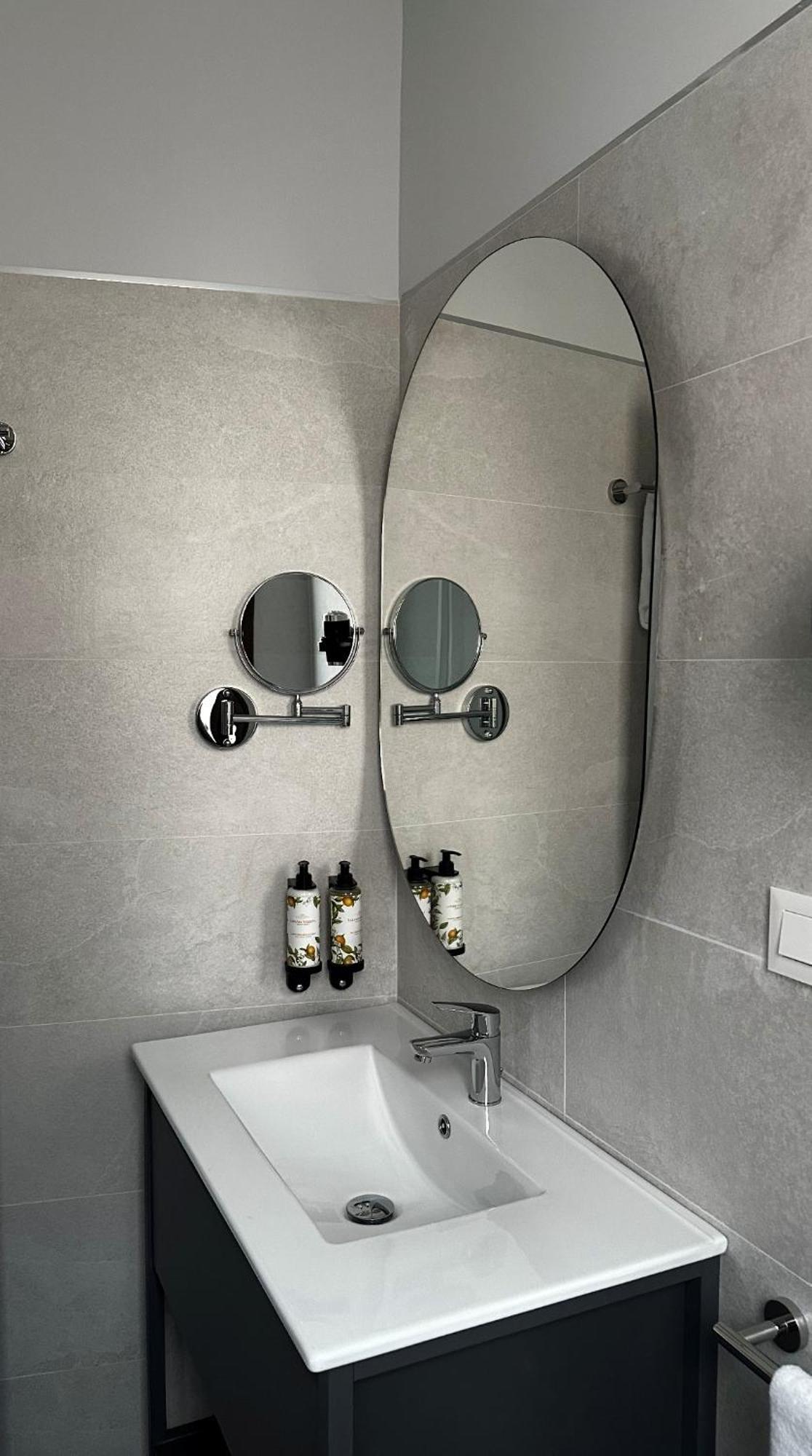 Double Room Private Bathroom