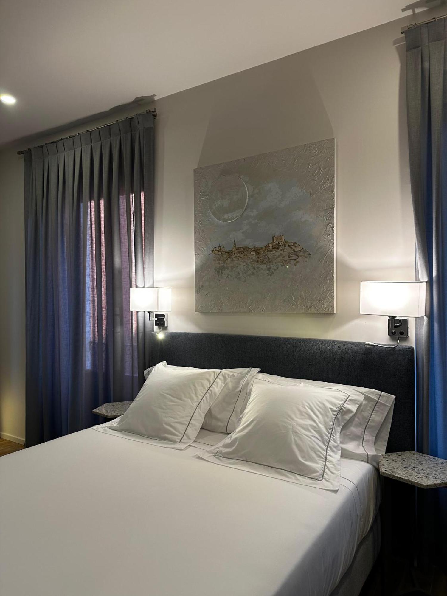 Double Room Private Bathroom