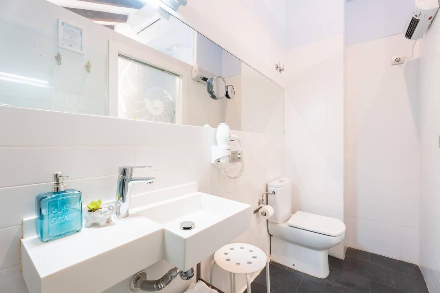 Queen Room Disability Access