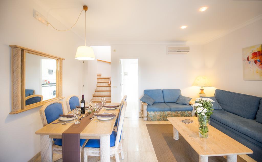 Two-Bedroom Apartment,168967167:JPEG