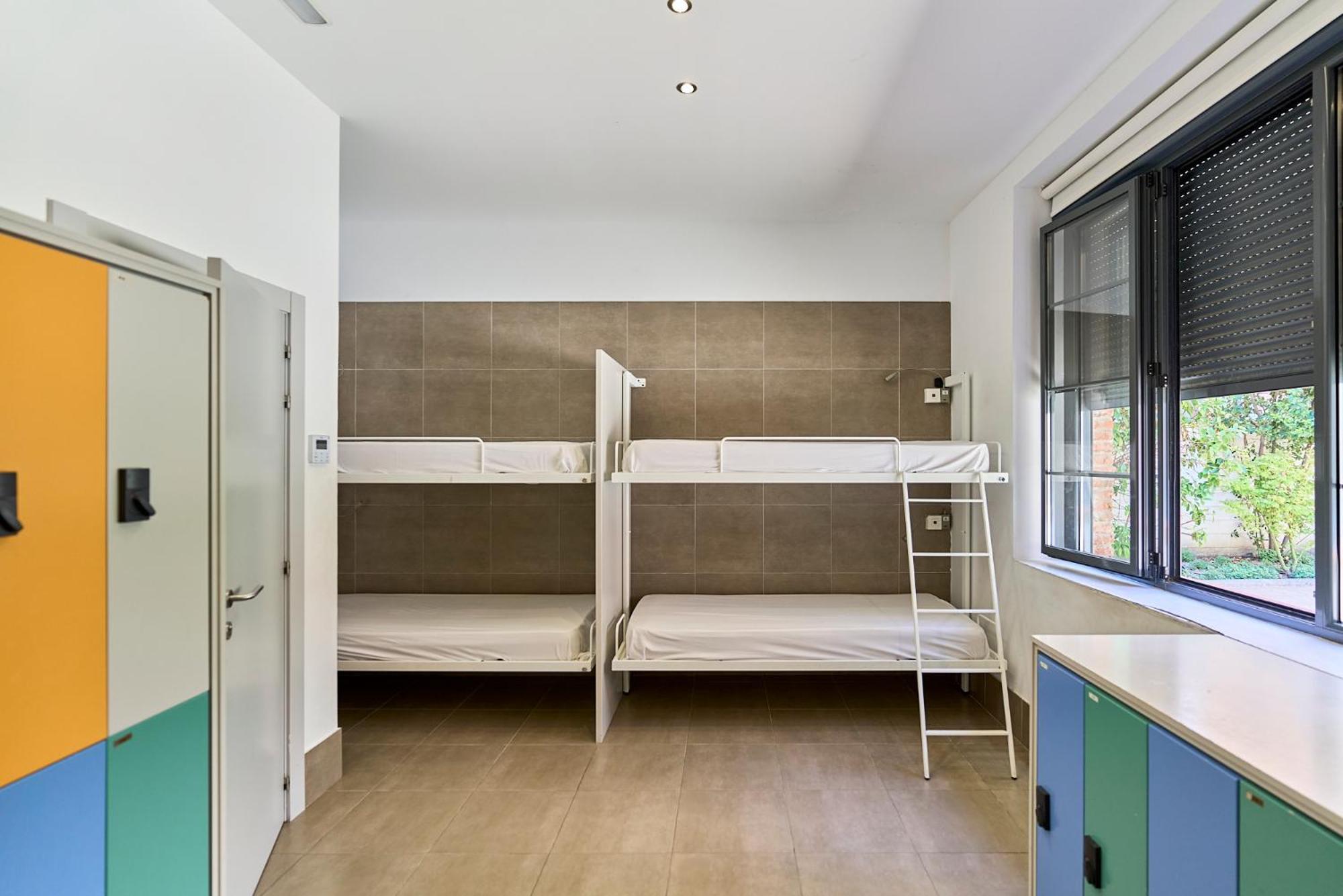 Single Bed Dormitory Room