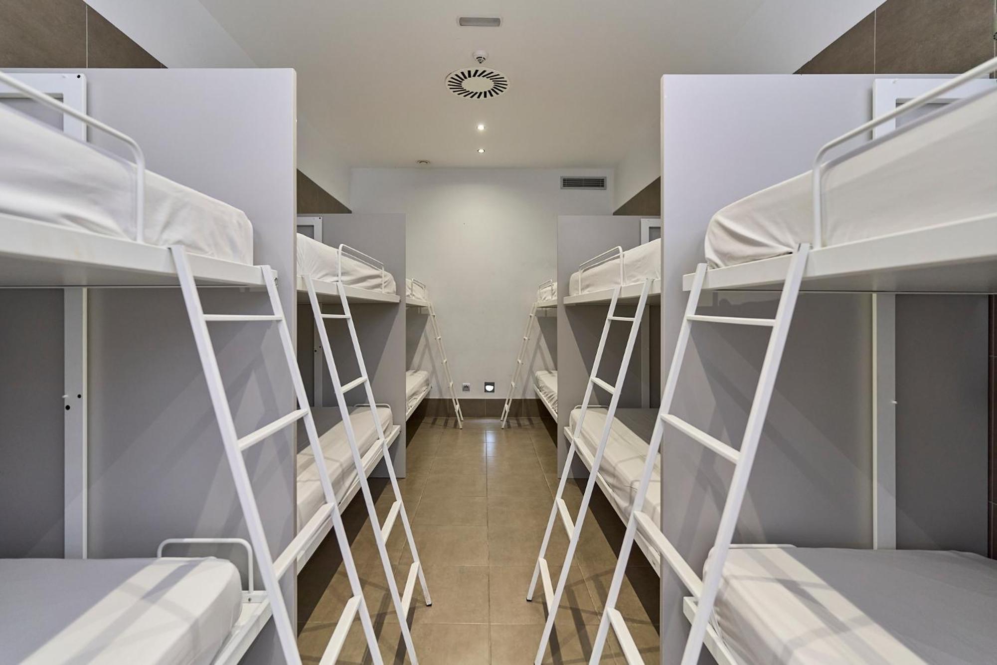 Single Bed Dormitory Room