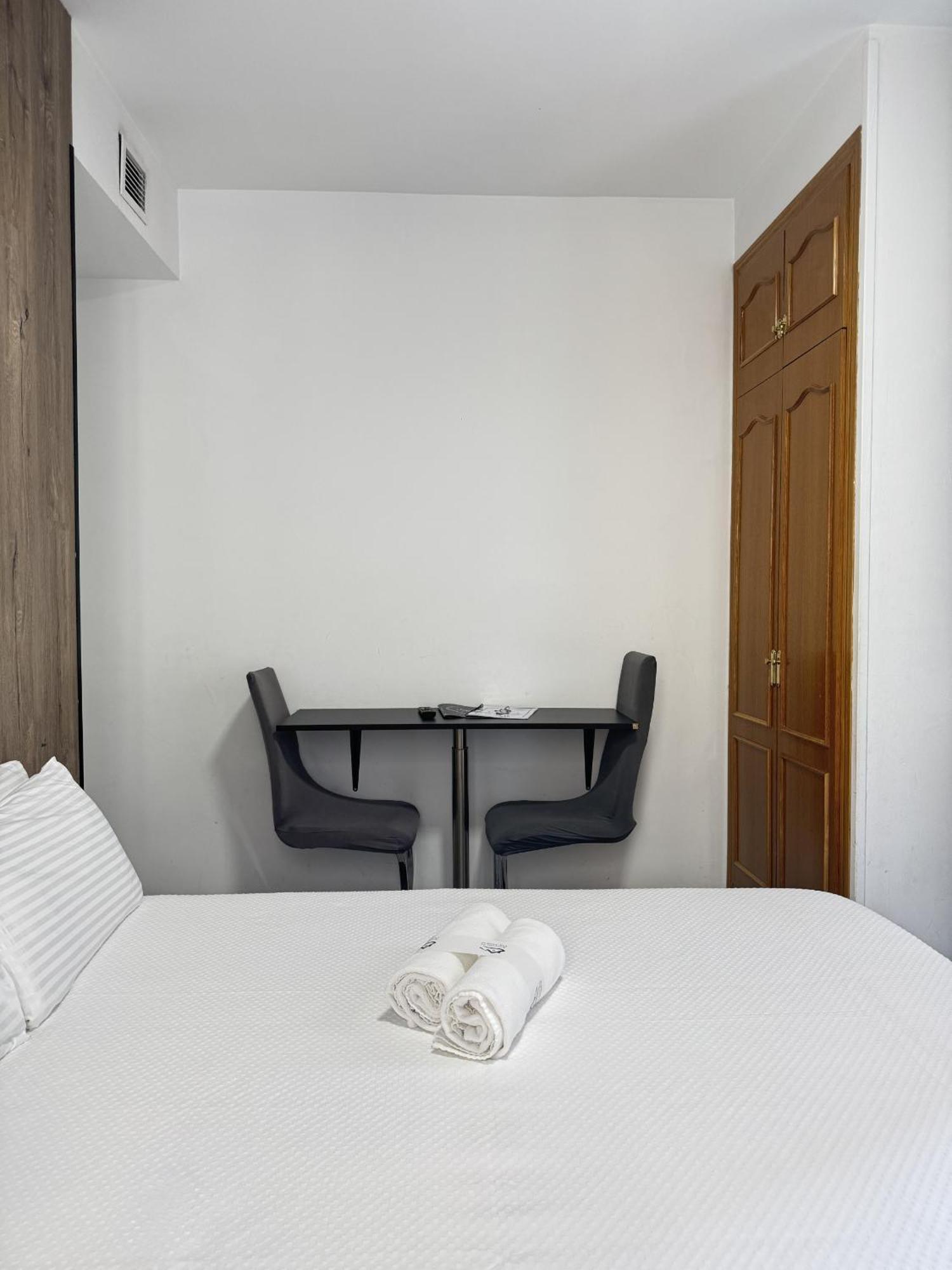 Deluxe Double Room with Balcony,1695771285:JPEG