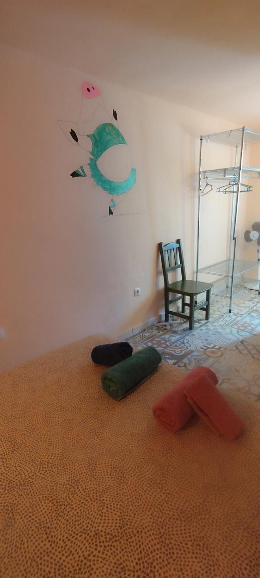 Tweepersoonskamer met Gedeelde Badkamer