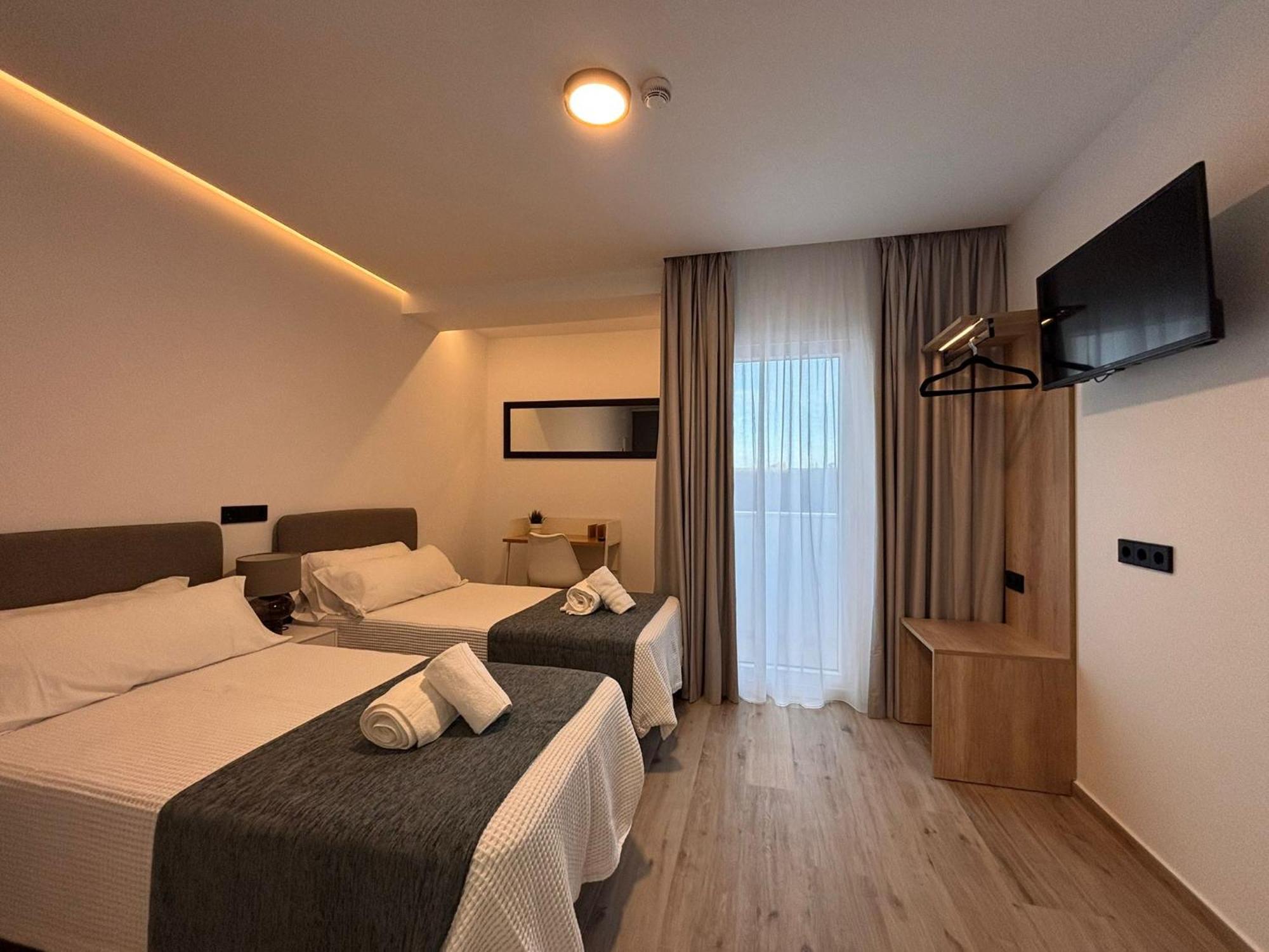 Deluxe Double or Twin Room Balcony,1703596169:JPEG