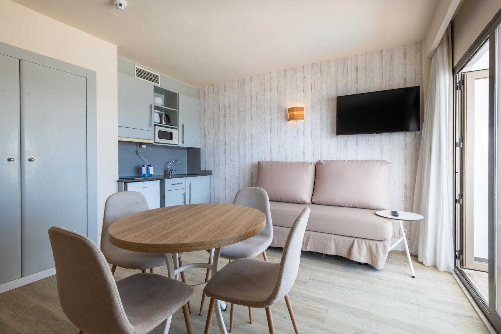 Suite für 5 Personen mit Meerblick