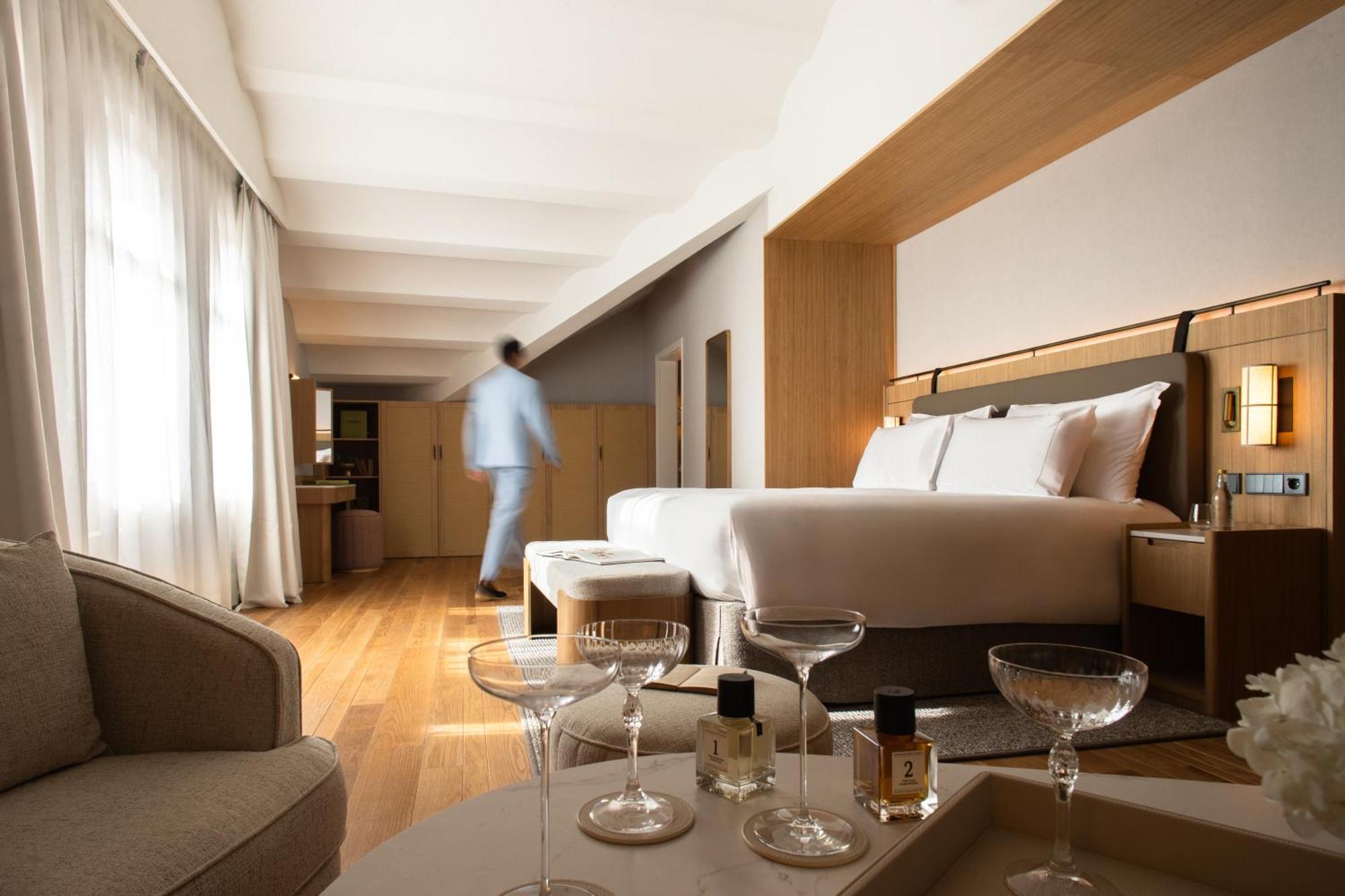 Junior Suite,1705610884:JPEG