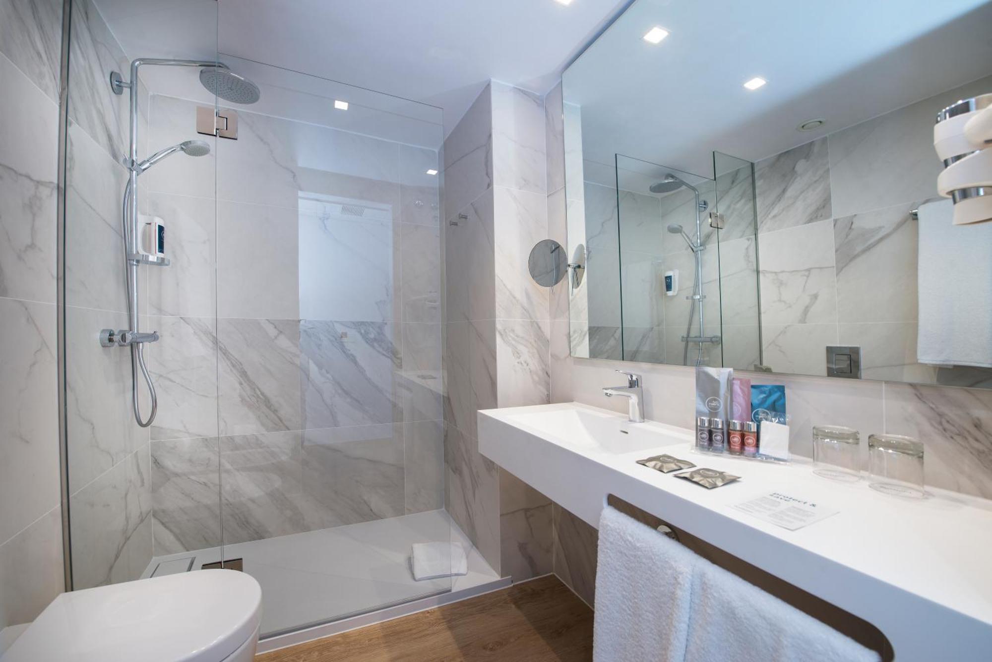 Superior Double Room,945183985:JPEG
