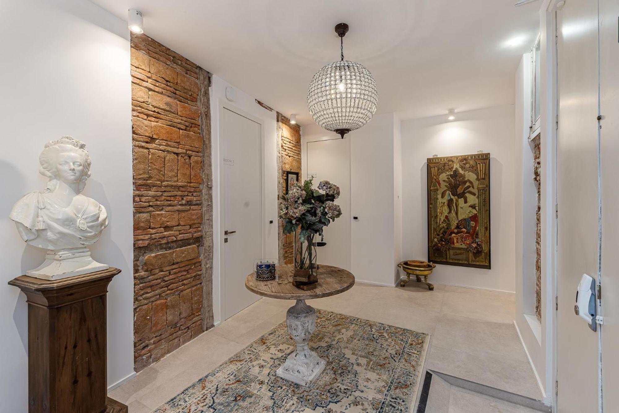 Çift Kişilik Oda - Özel Banyolu