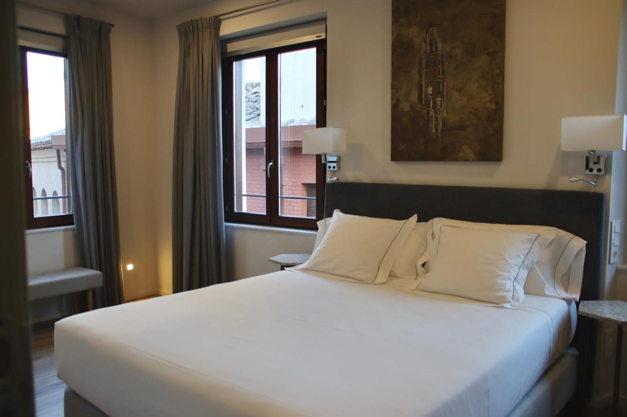 Double Room Private Bathroom
