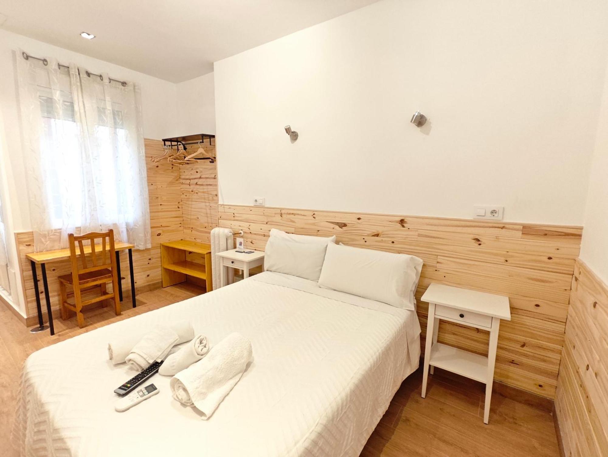 Triple Room Private Bathroom