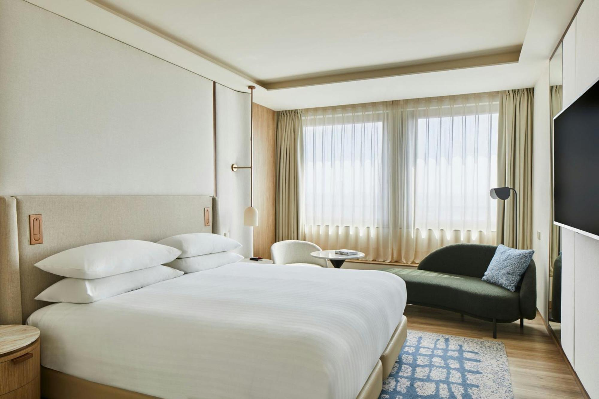 Suíte King de 1 Quarto com Sofá-cama e Vista da Cidade