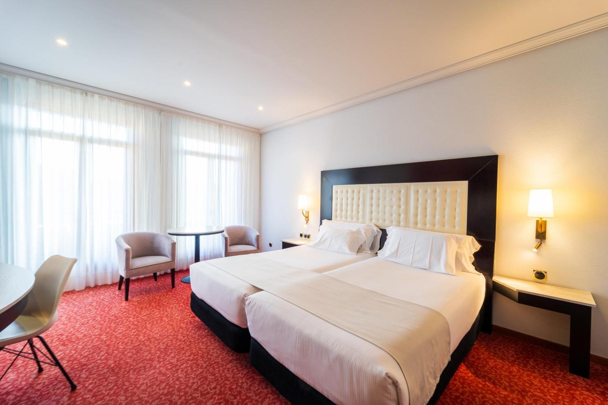 Double or Twin Room with Views