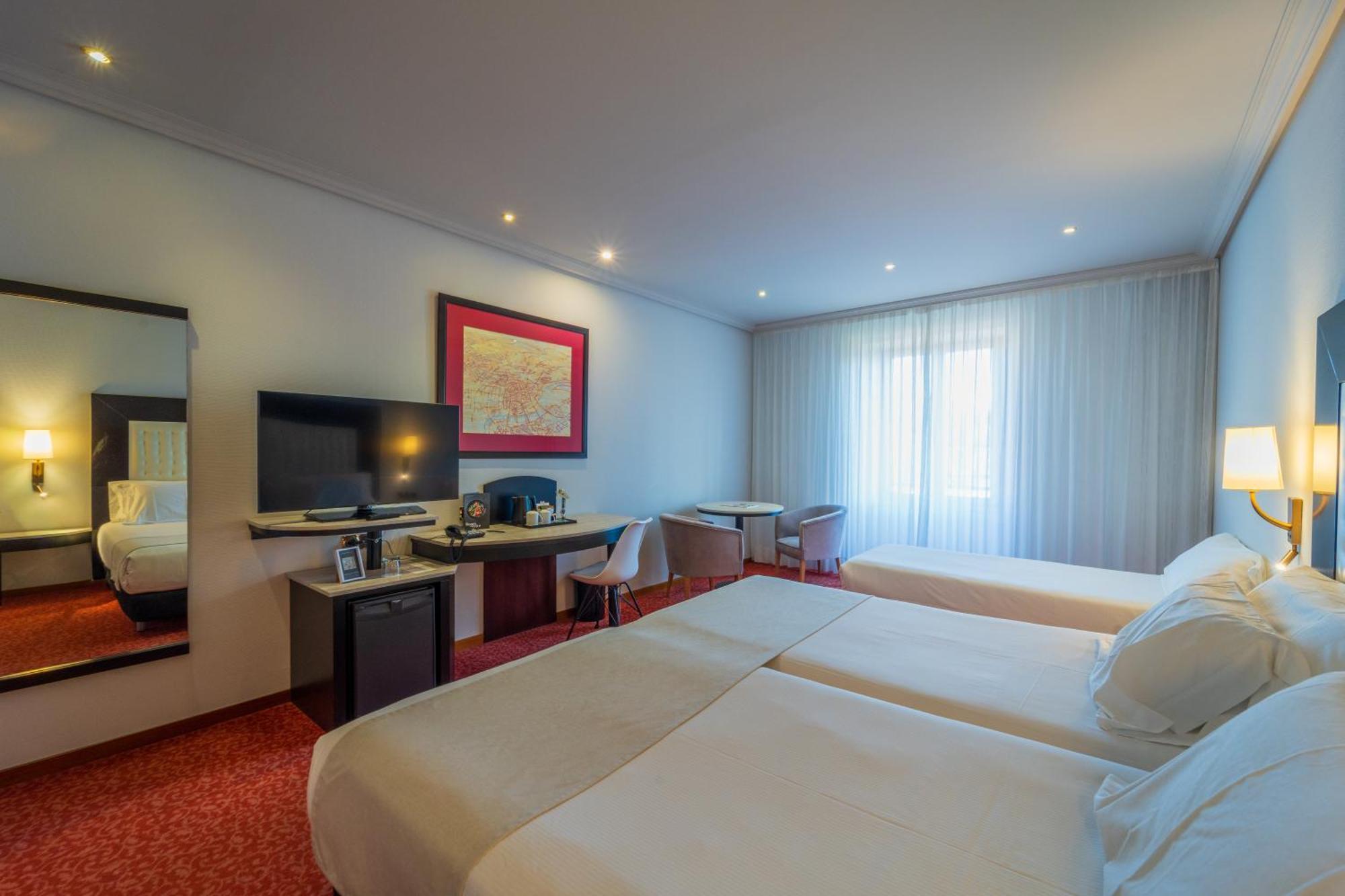 Family Room (2adults +1child up to 12 years)