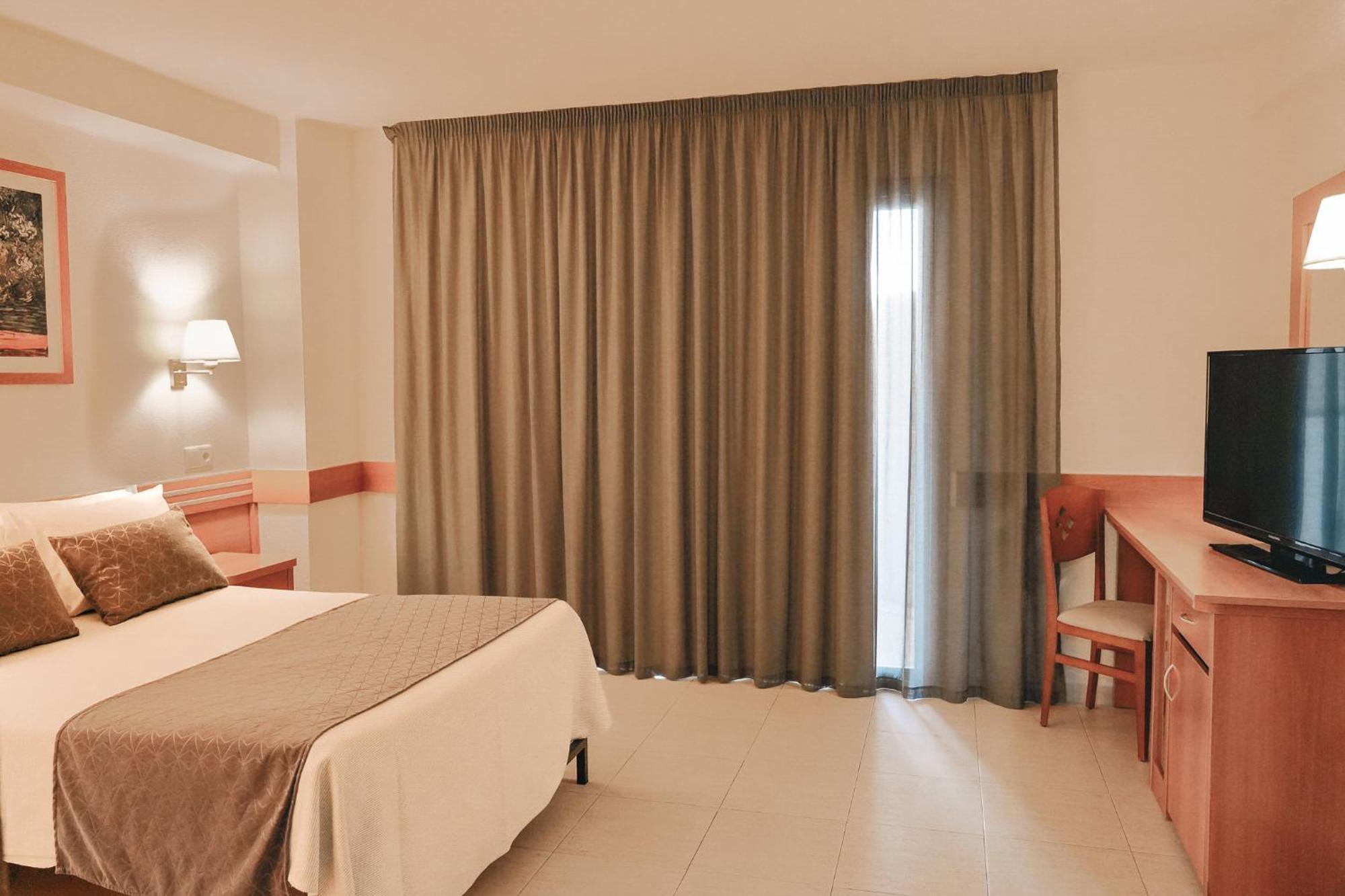 Budget Twin Room,1739364454:JPEG