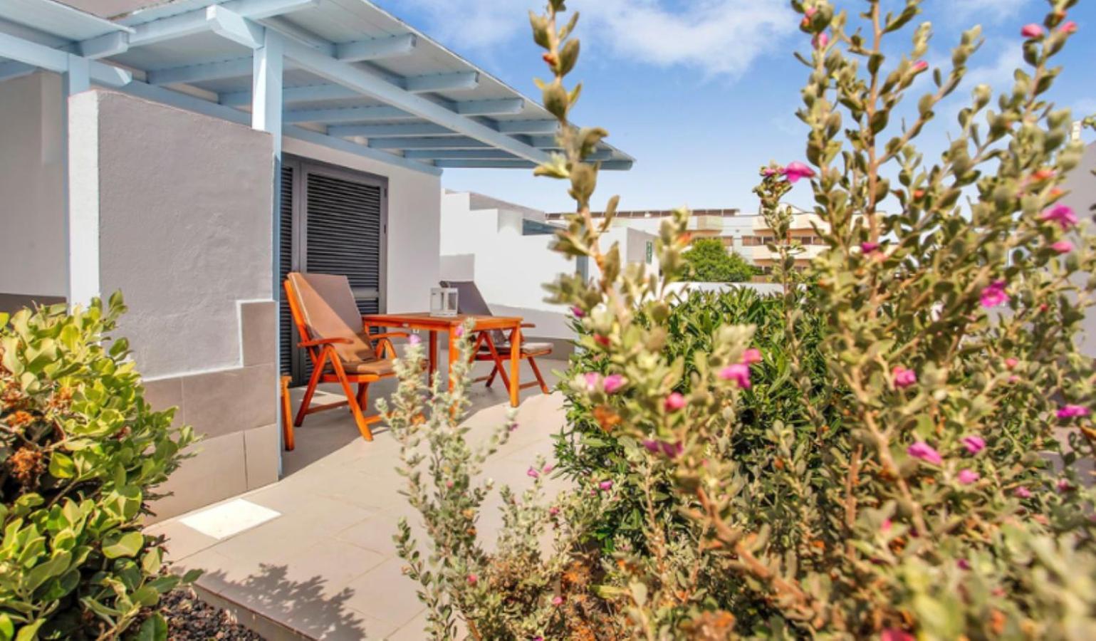 One-Bedroom Apartment with Garden View