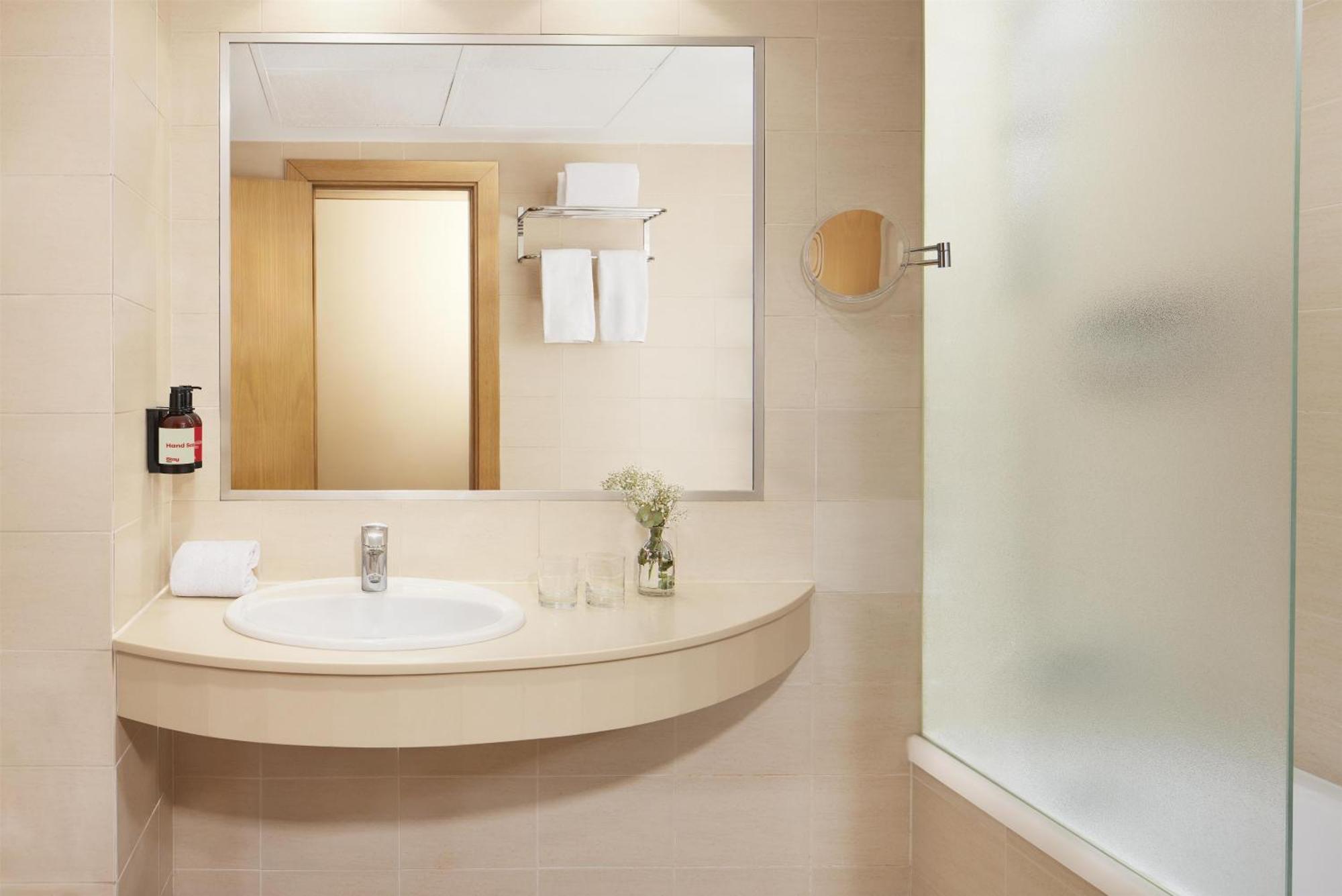 Standard XL Room,1742580917:JPEG