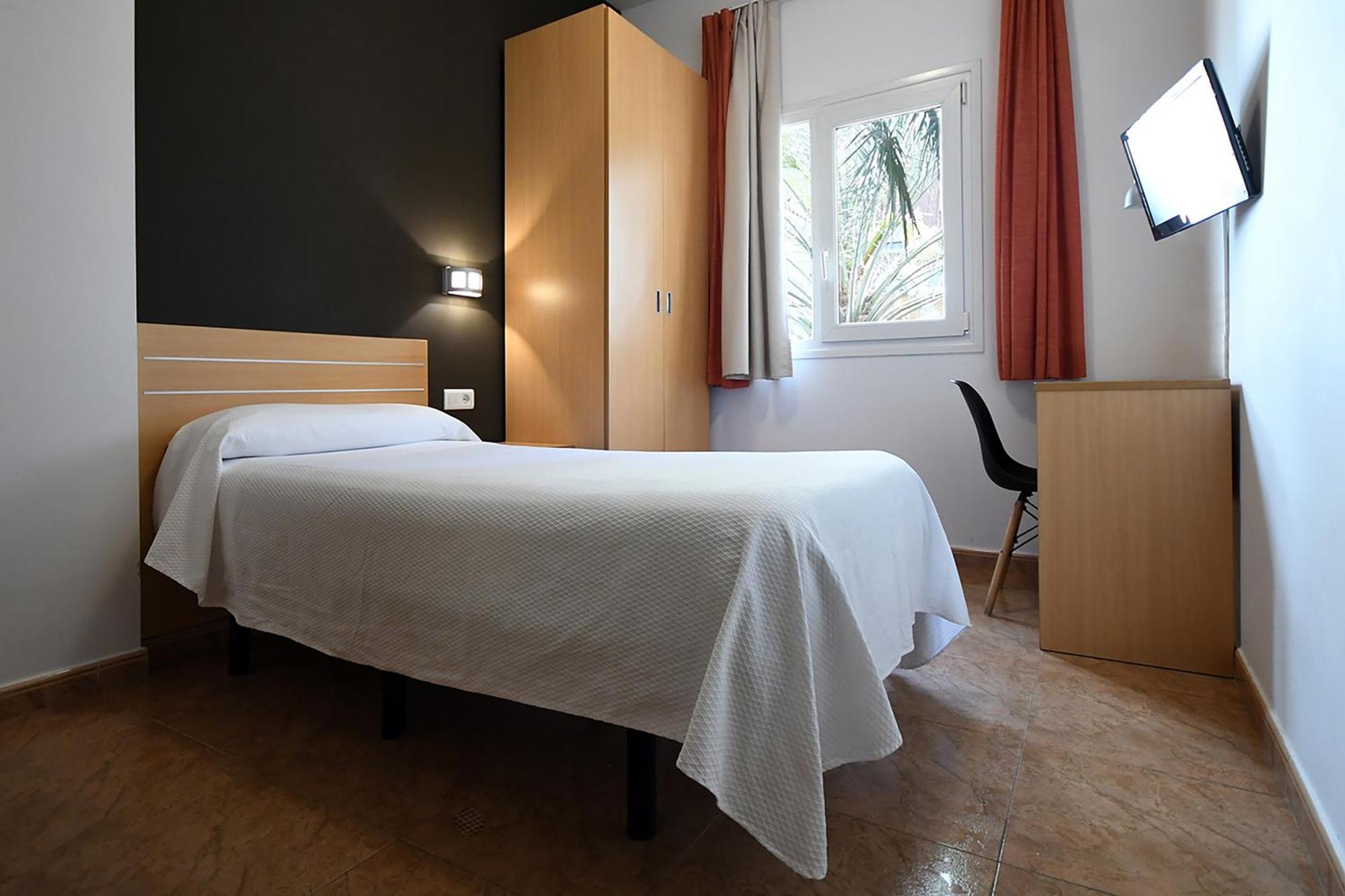Single Room,1742711966:JPEG