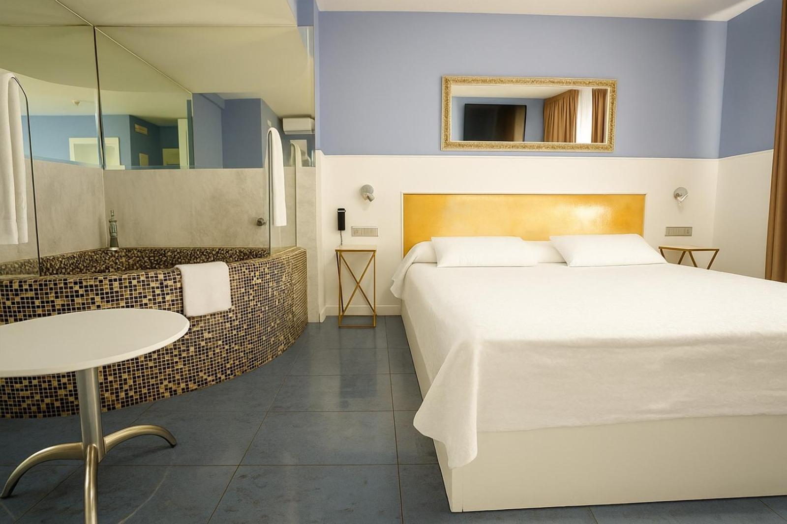 Suite Spa Bath