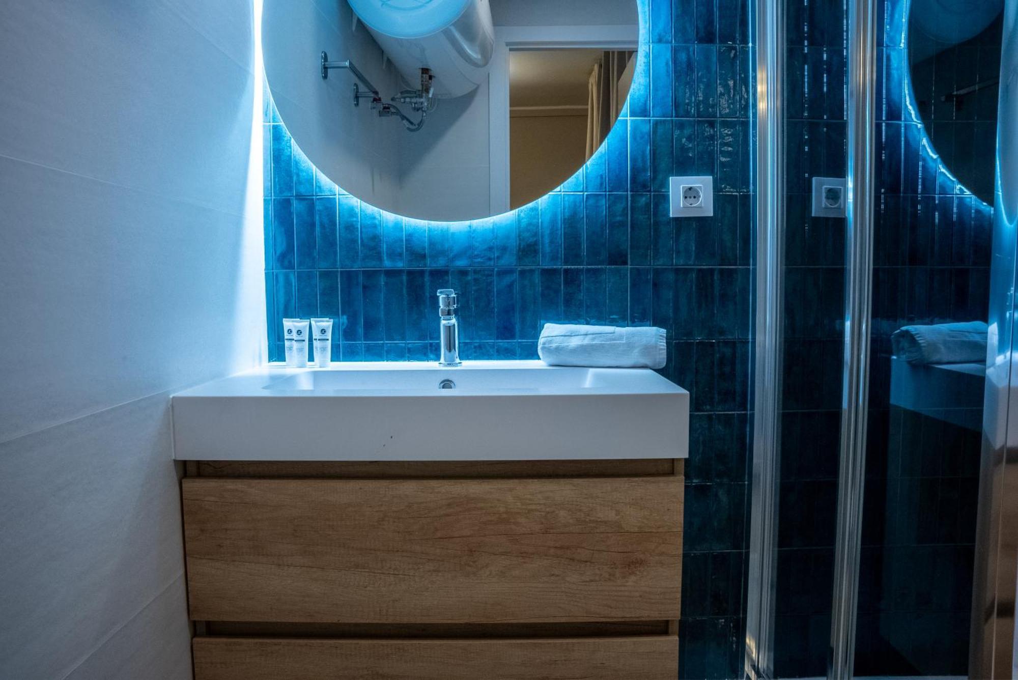 Double Room Private Bathroom