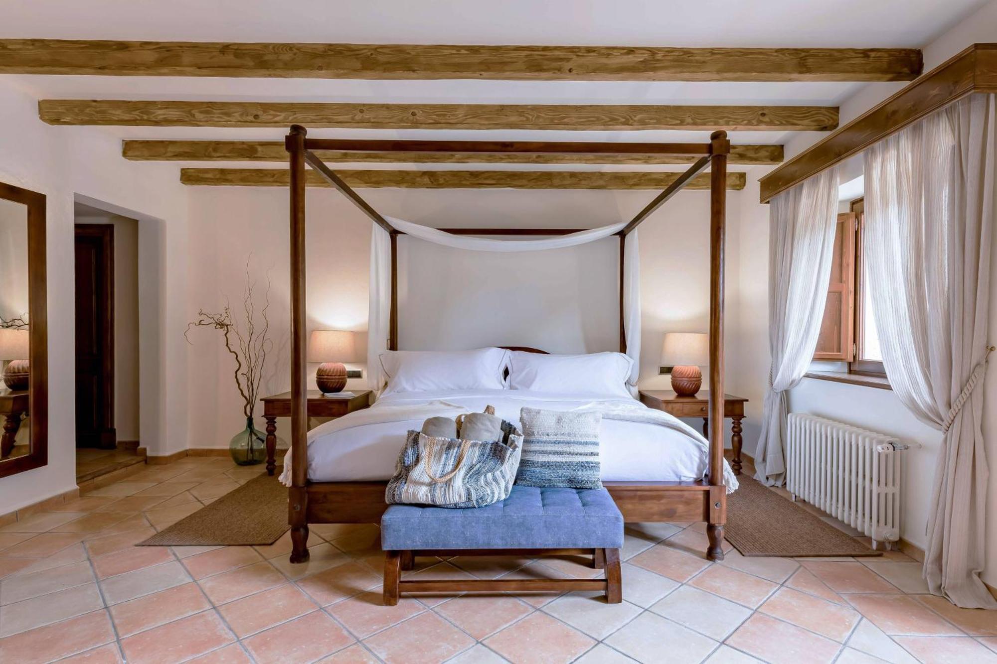 Singular Room with Terrace,1746838961:JPEG