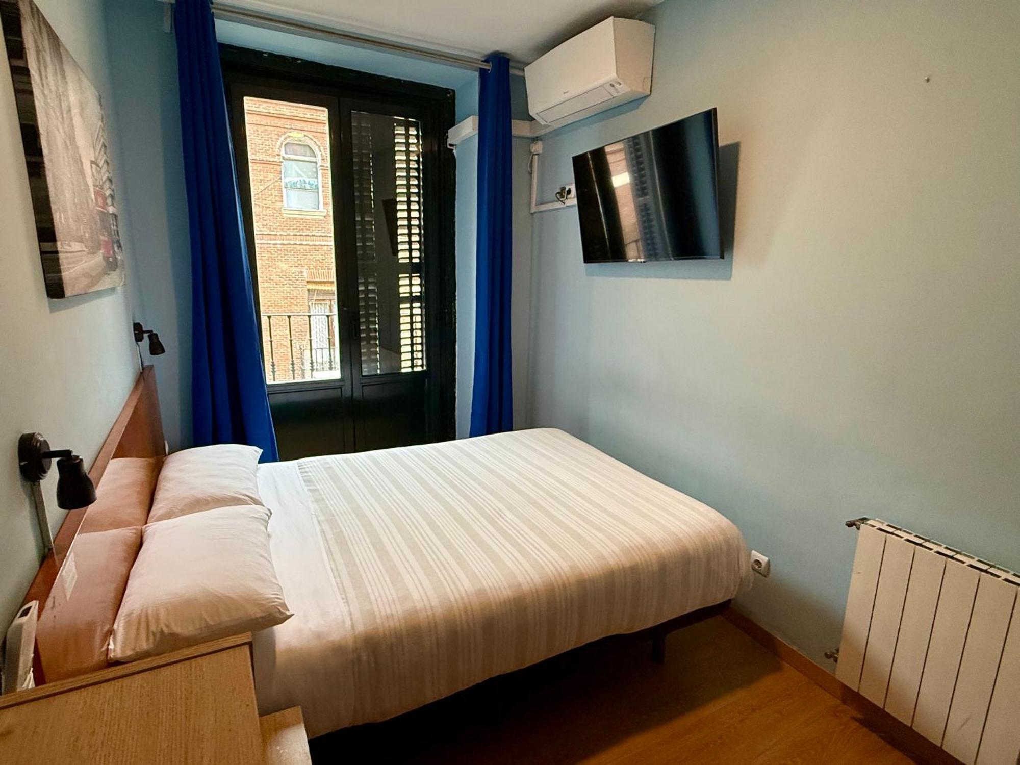 Double Room Private Bathroom
