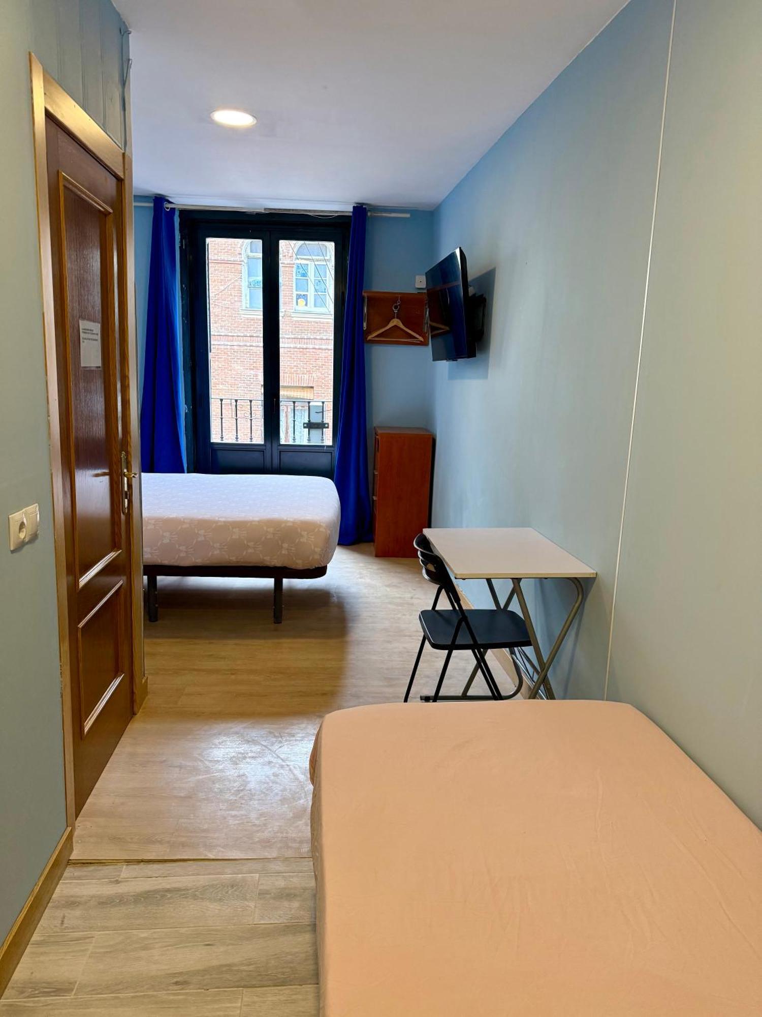 Triple Room Private Bathroom