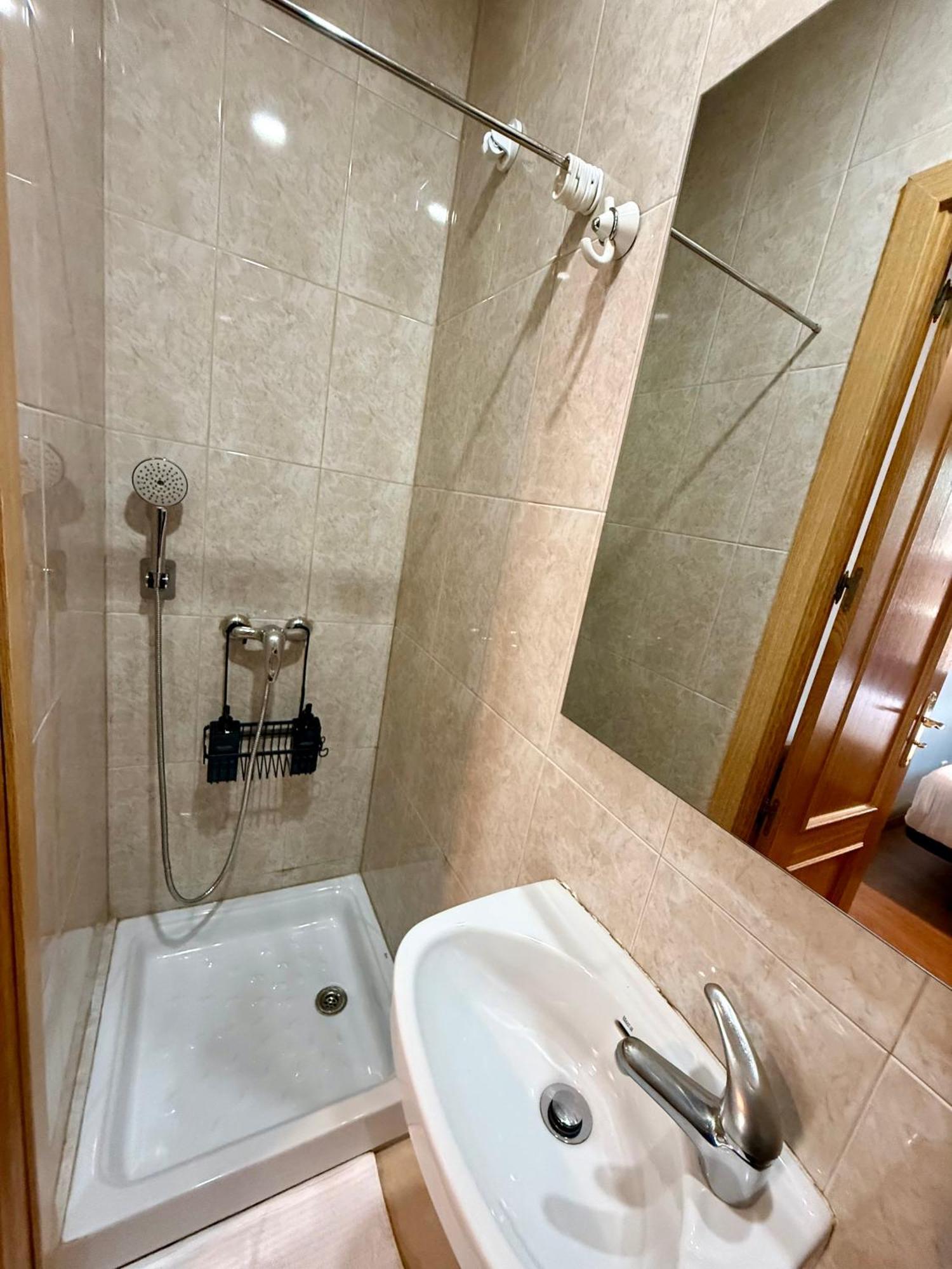 Double Room Private Bathroom