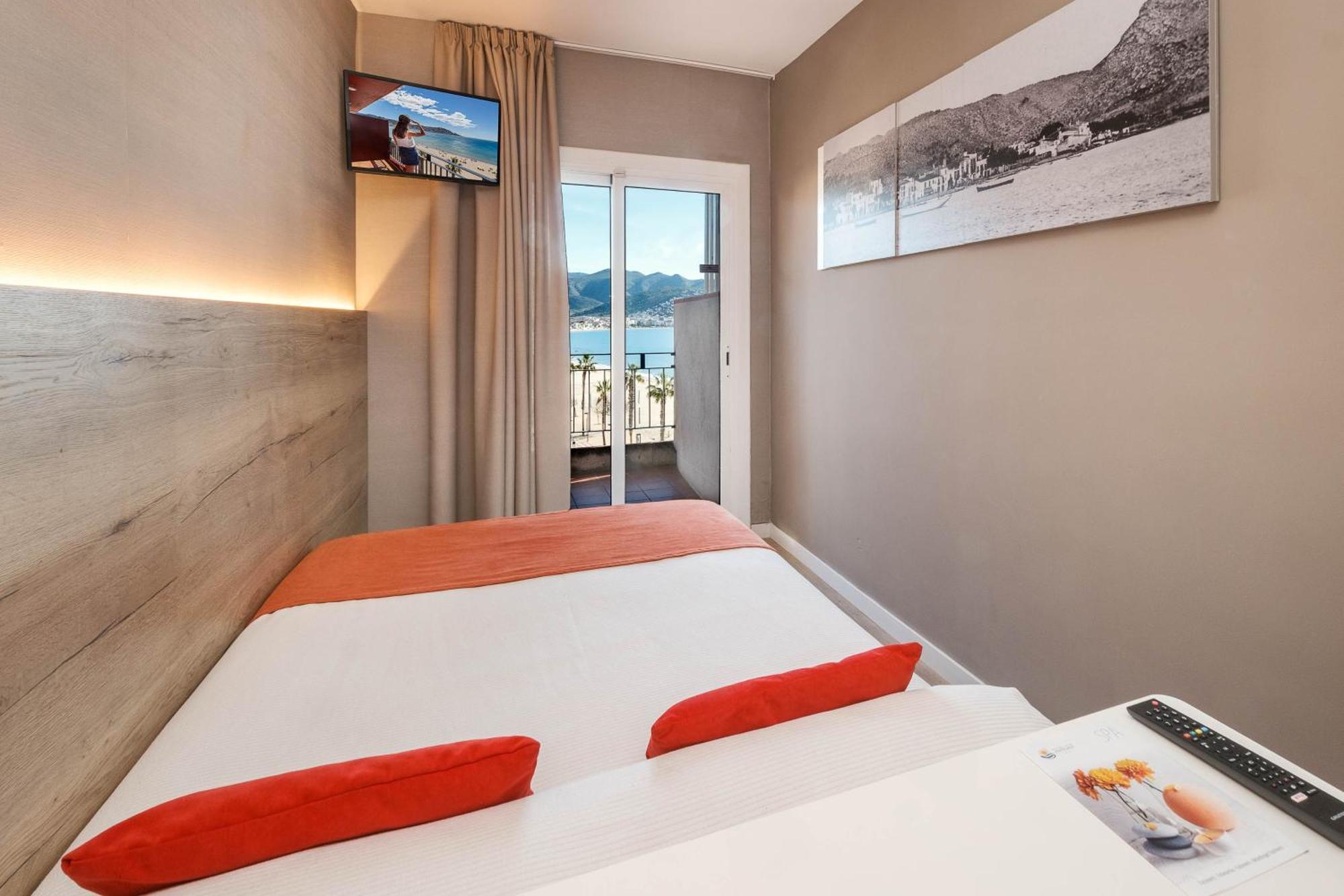 Economy Single Room Lateral Sea Views & Spa Access