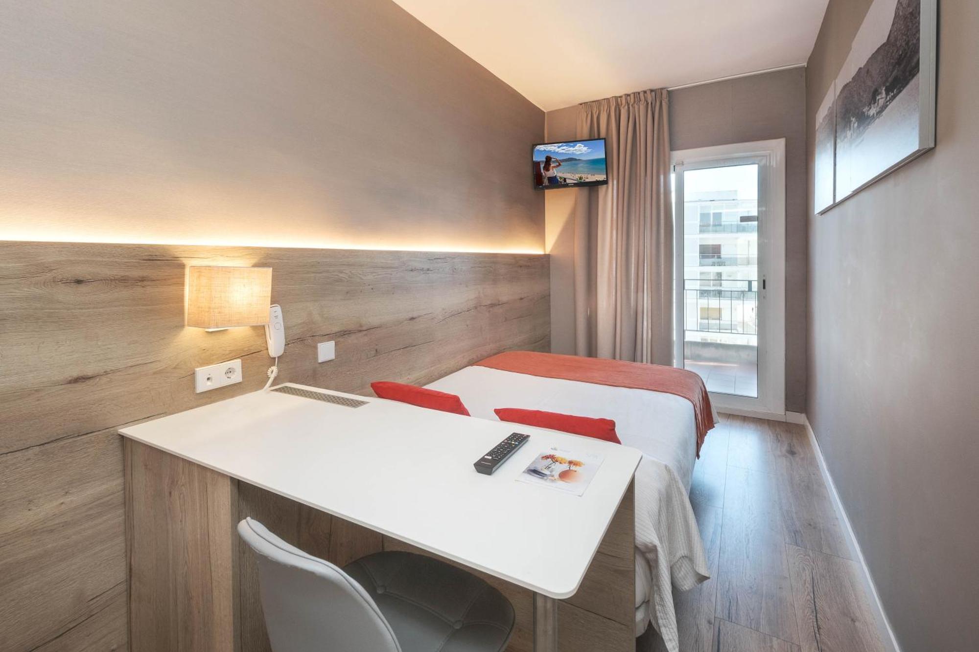 Economy Single Room Lateral Sea Views & Spa Access