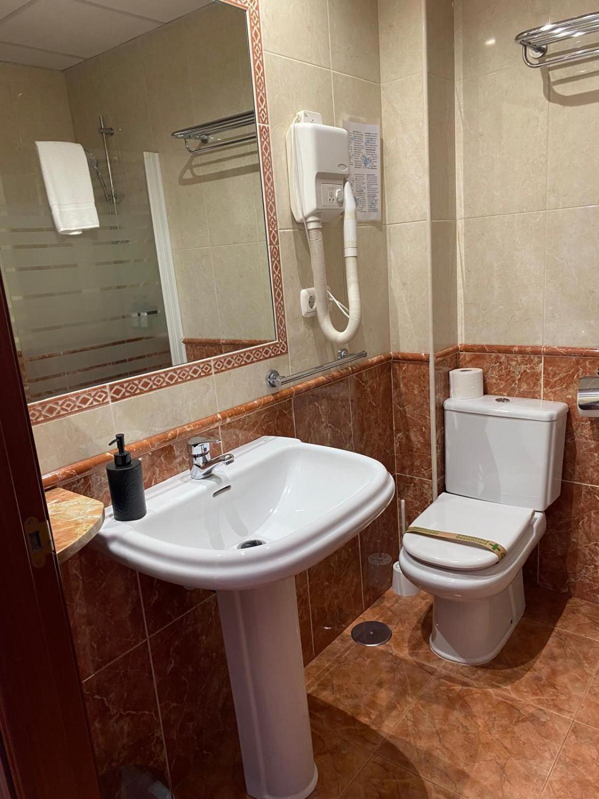 Large Twin Room