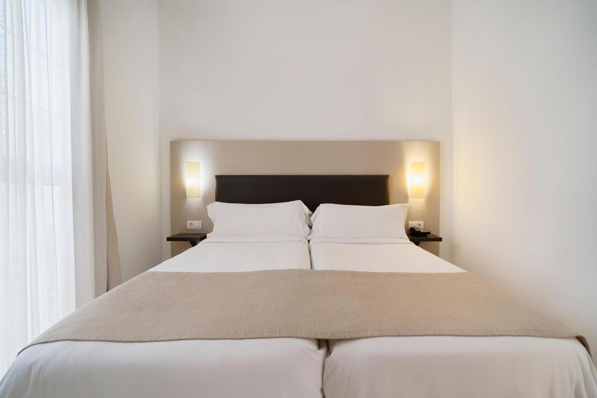 Two-Bedroom Apartment,1758295554:JPEG