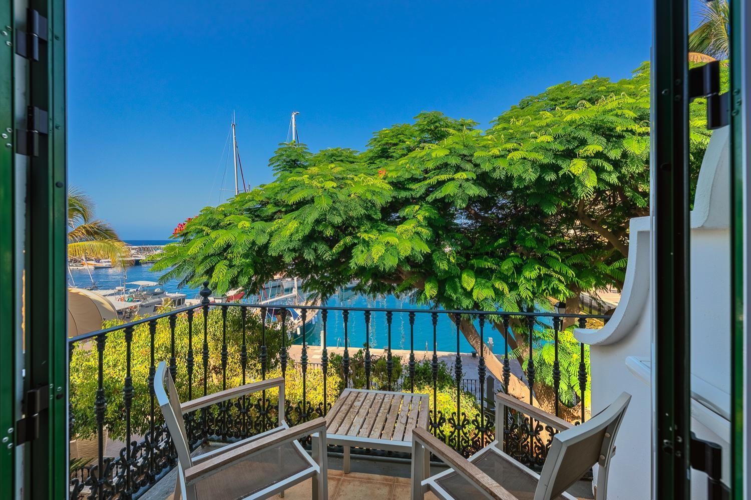 Double Room Port View Balcony or Terrace